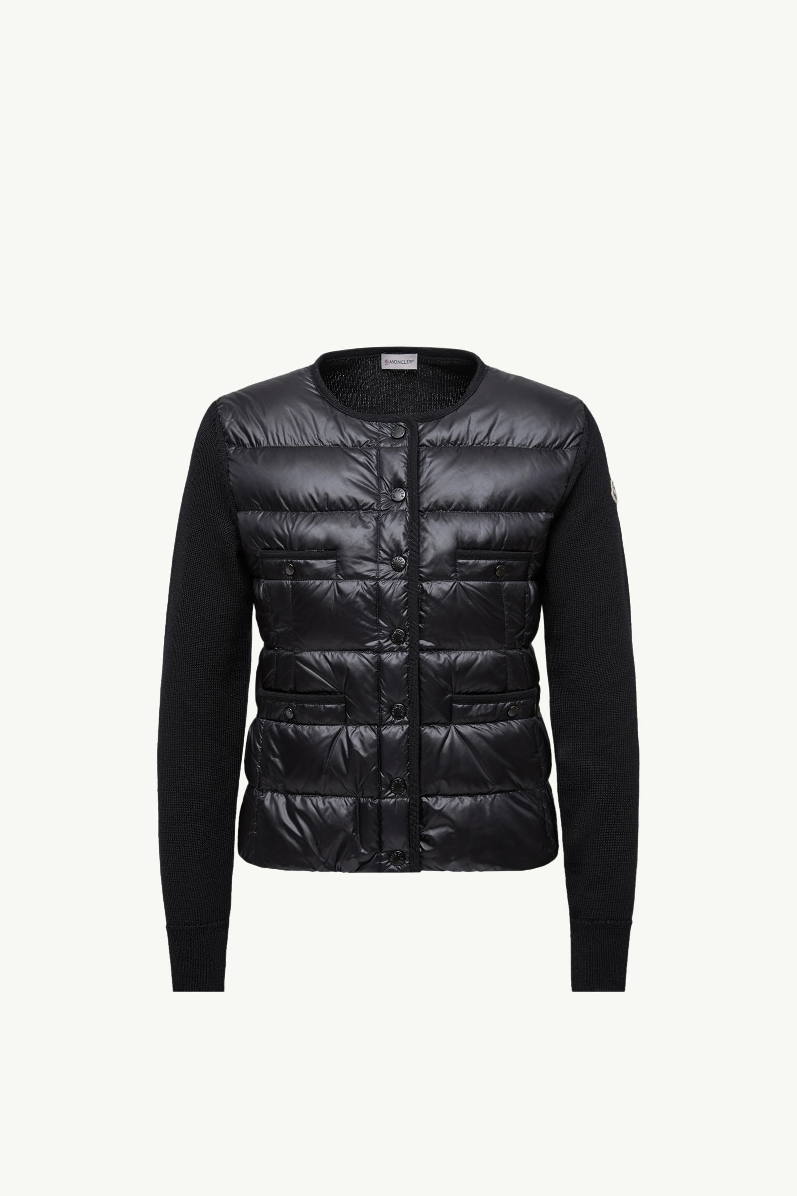 https://moncler-cdn.thron.com/api/v1/content-delivery/shares/dpx6uv/contents/K20939B00026M1131999_F/image/K20939B00026M1131999_F