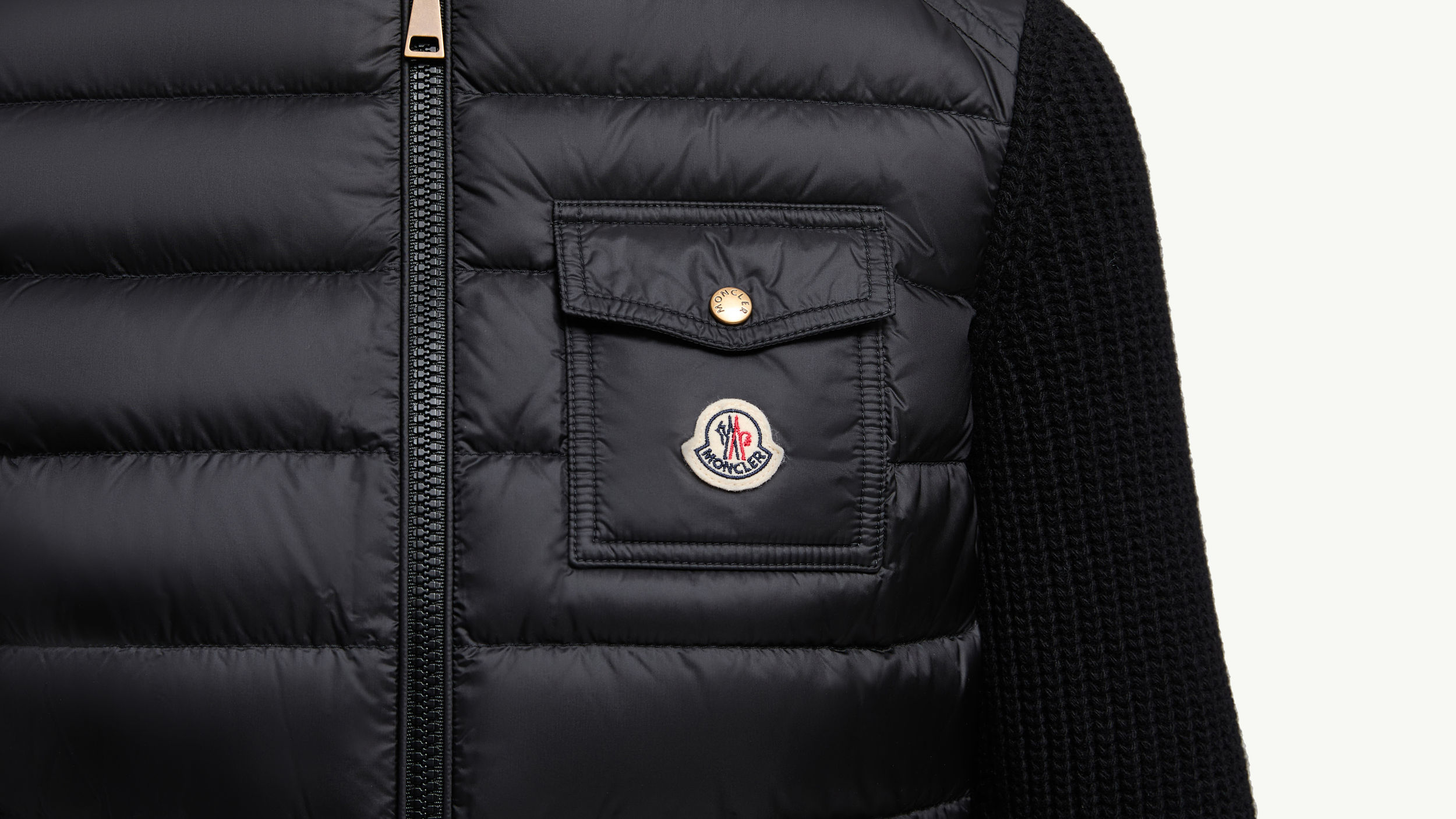 Slide 1 - product.feature.mayapocketdetail.title