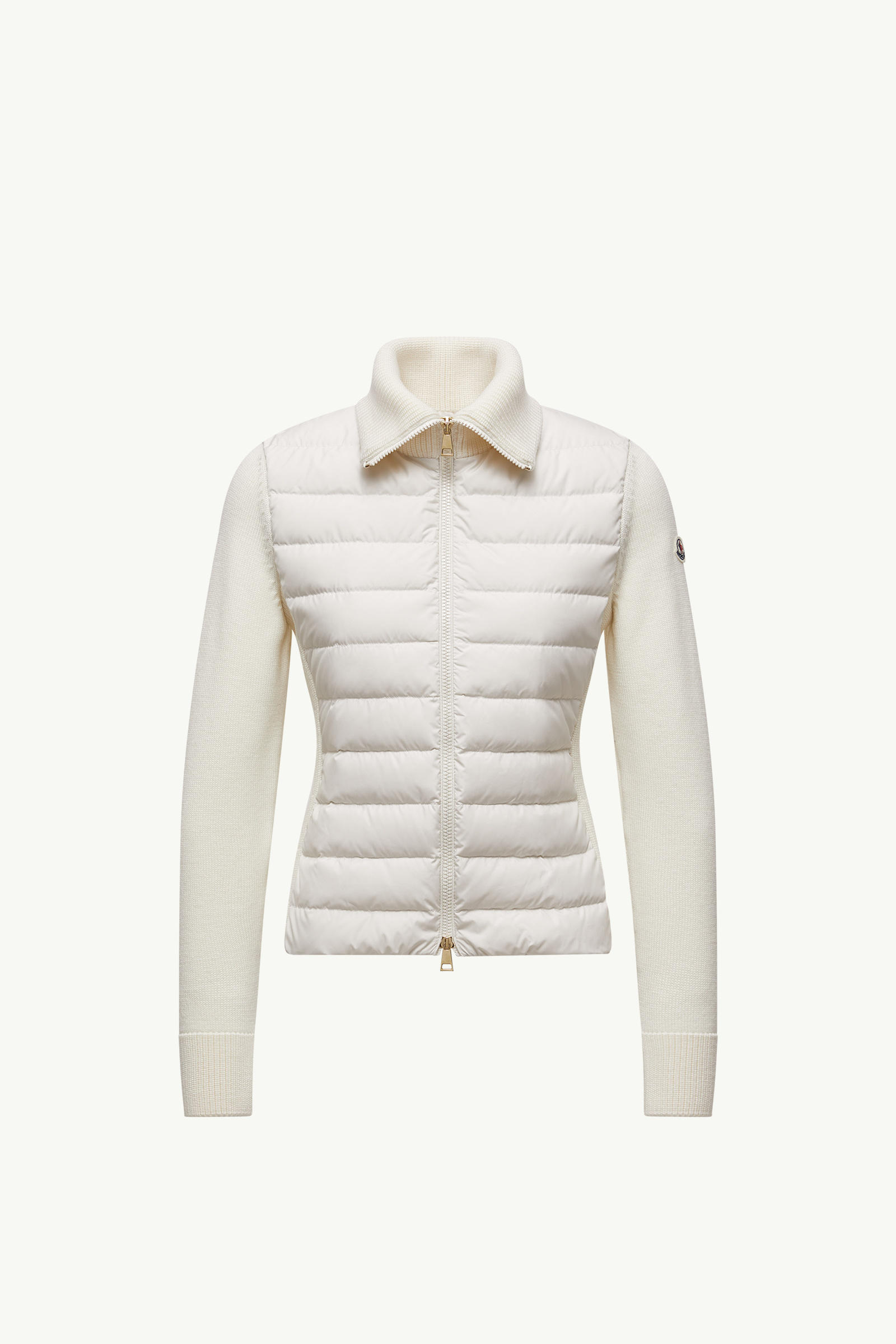 https://moncler-cdn.thron.com/api/v1/content-delivery/shares/dpx6uv/contents/K20939B00035M1131034_F/image/K20939B00035M1131034_F
