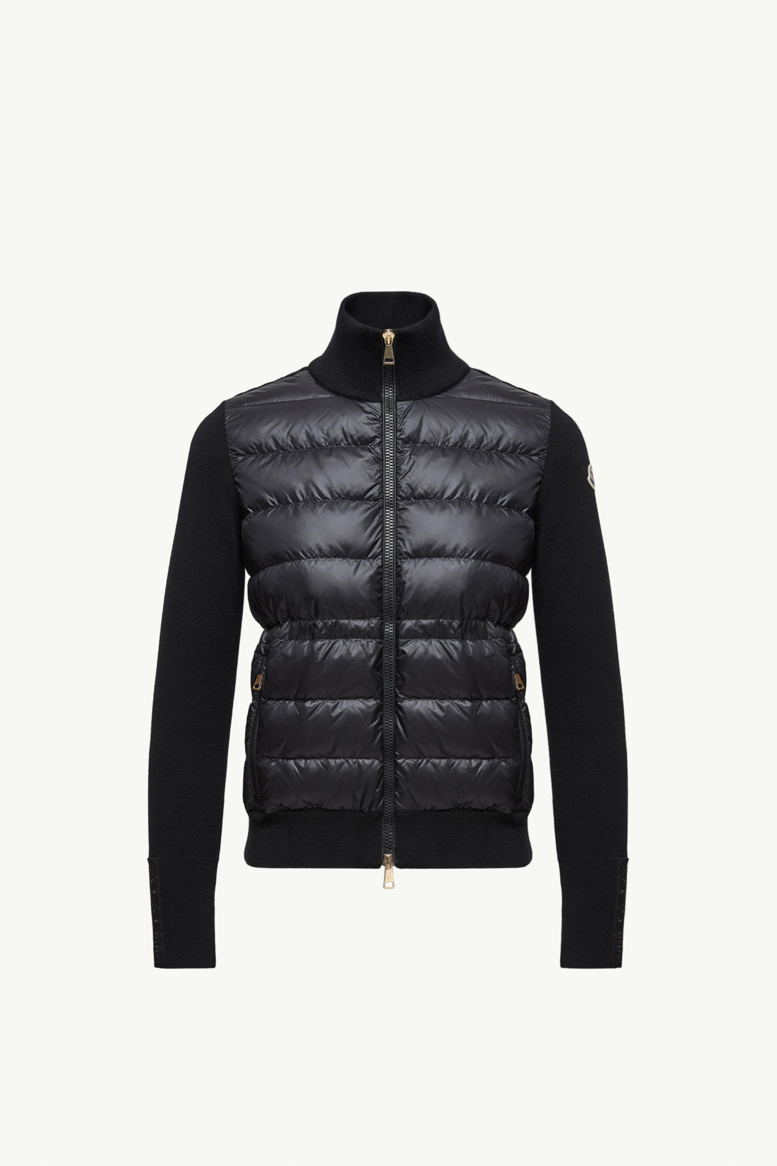 https://moncler-cdn.thron.com/api/v1/content-delivery/shares/dpx6uv/contents/K20939B00056M1131999_F/image/K20939B00056M1131999_F