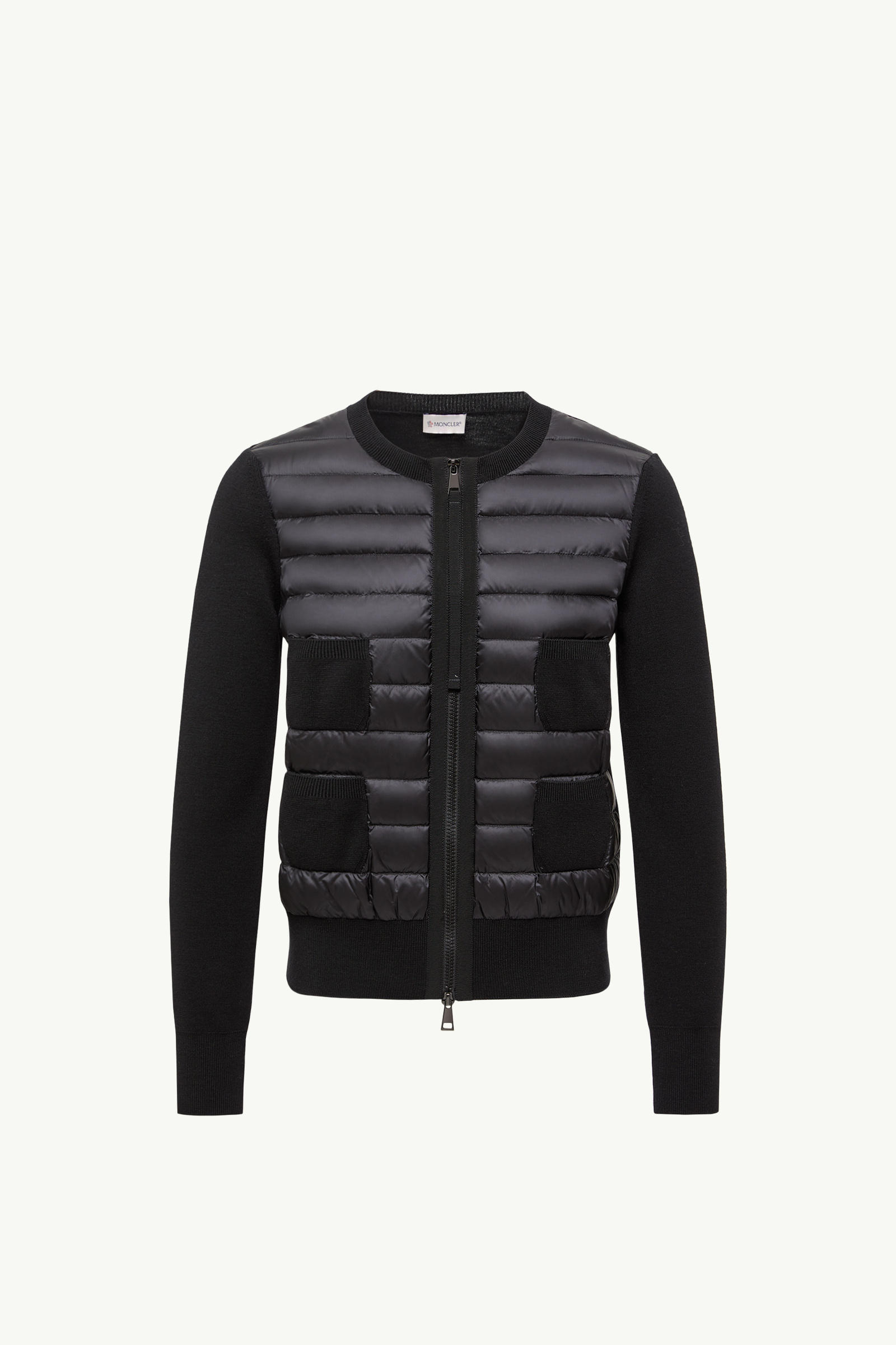 https://moncler-cdn.thron.com/api/v1/content-delivery/shares/dpx6uv/contents/K20939B51000A9018999_F/image/K20939B51000A9018999_F