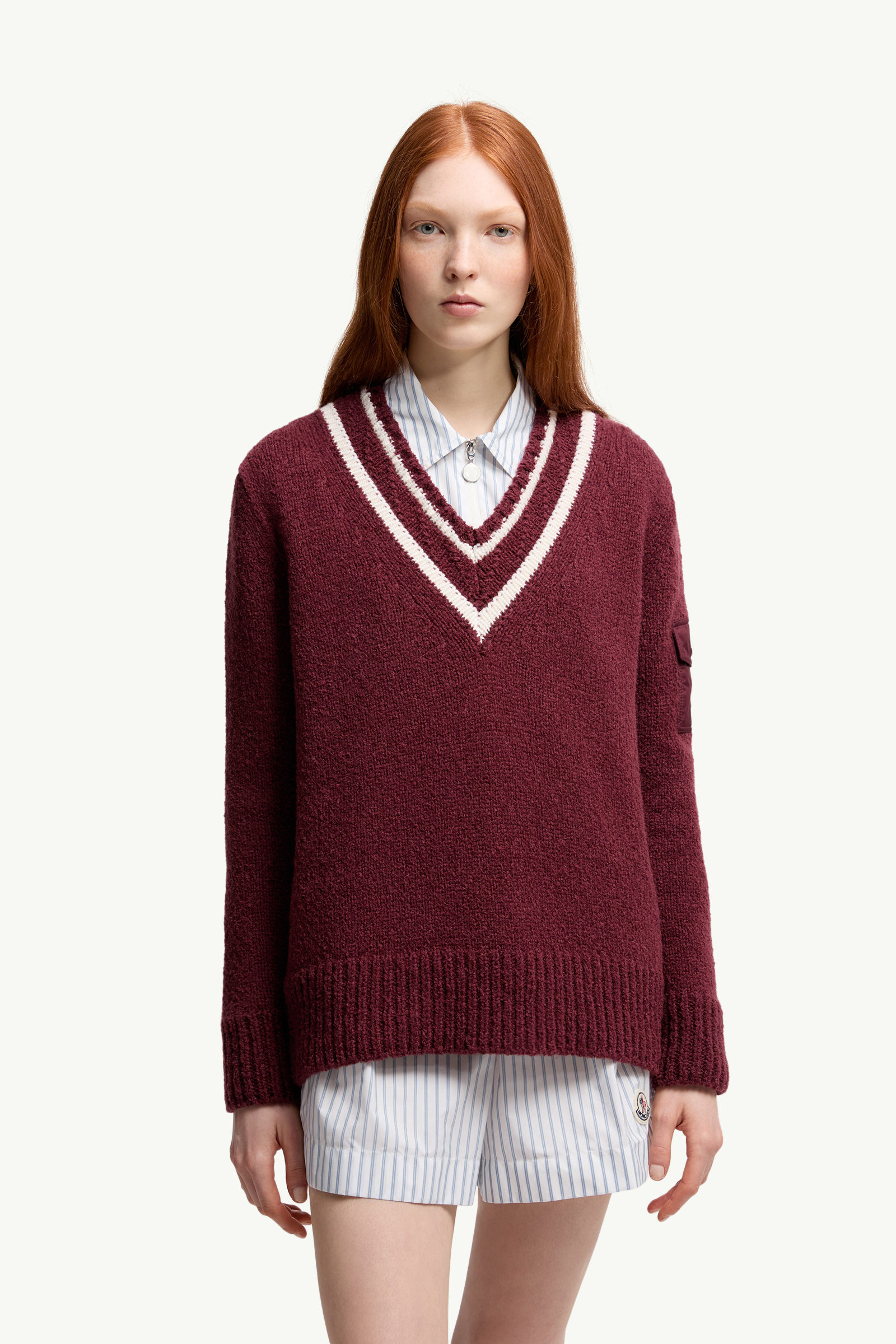 Pull matelassé en coton et laine mélangés à col en V Femmes Bordeaux Moncler 3