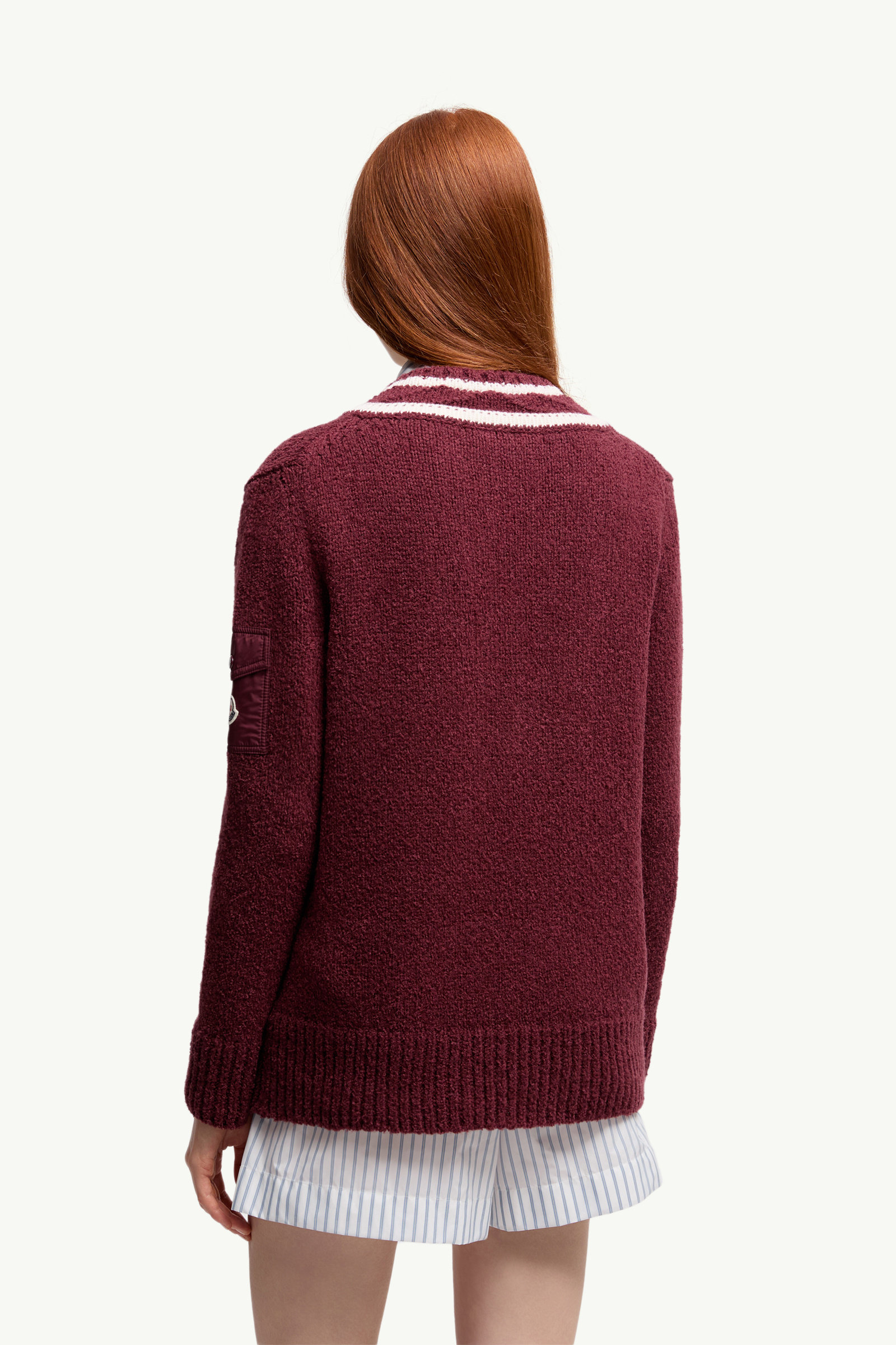 Pull matelassé en coton et laine mélangés à col en V Femmes Bordeaux Moncler 4