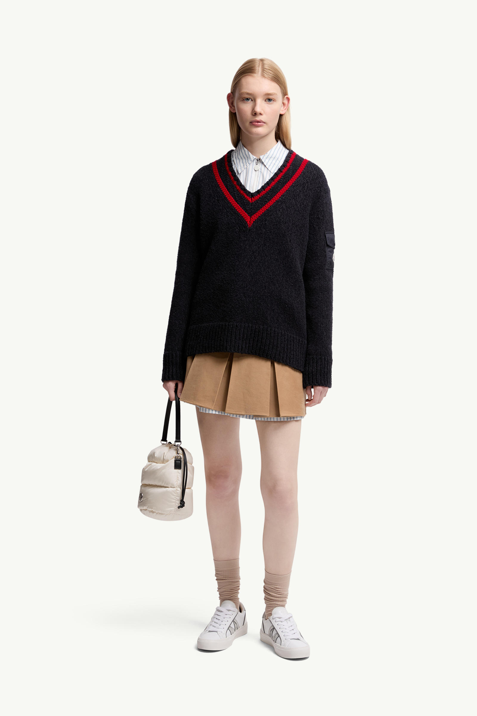 Pull matelassé en coton et laine mélangés à col en V Femmes Bleu marine Moncler 0