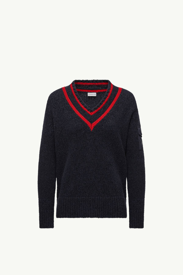 https://moncler-cdn.thron.com/api/v1/content-delivery/shares/dpx6uv/contents/K20939D00001M5493778_F/image/K20939D00001M5493778_F