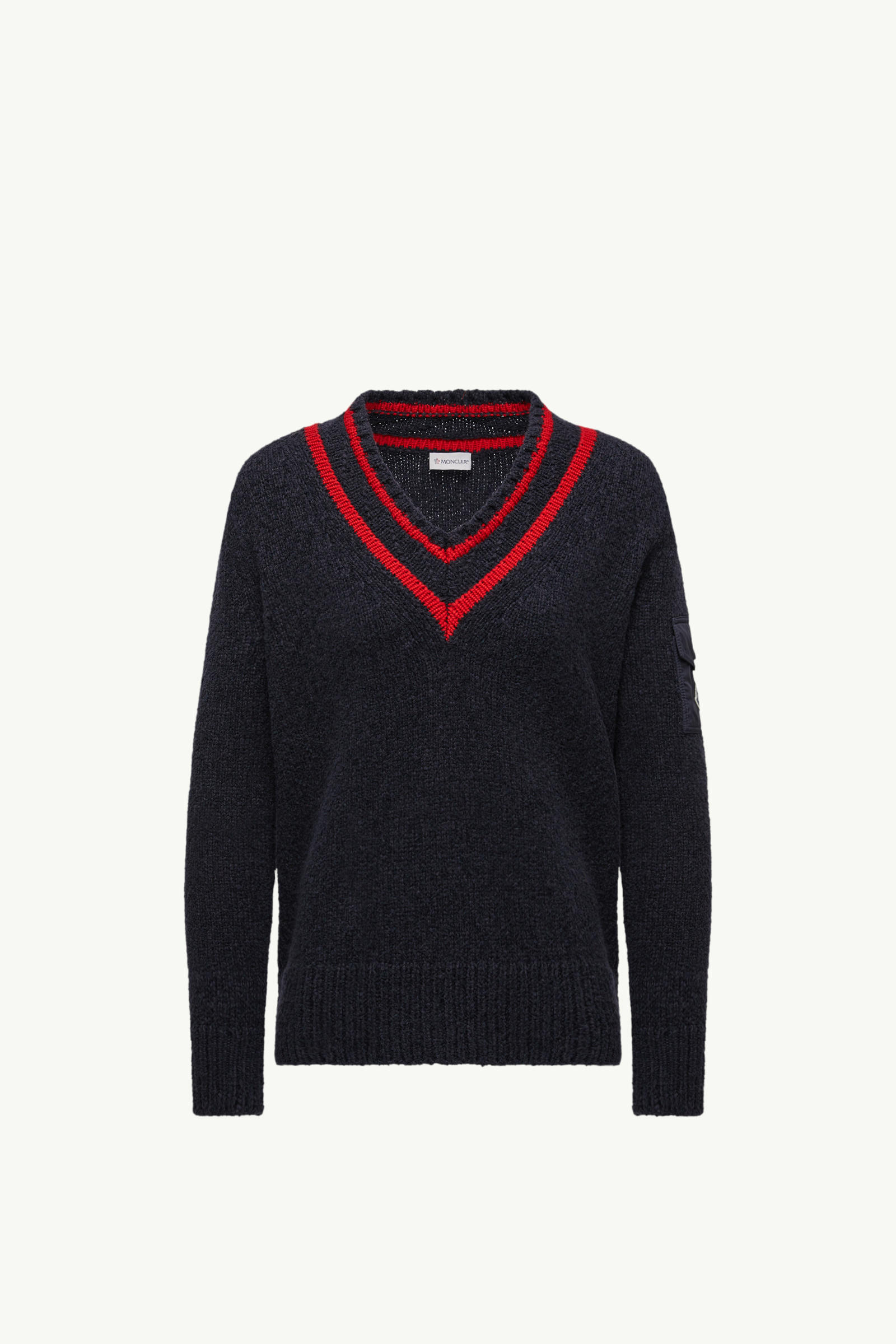 https://moncler-cdn.thron.com/api/v1/content-delivery/shares/dpx6uv/contents/K20939D00001M5493778_F/image/K20939D00001M5493778_F
