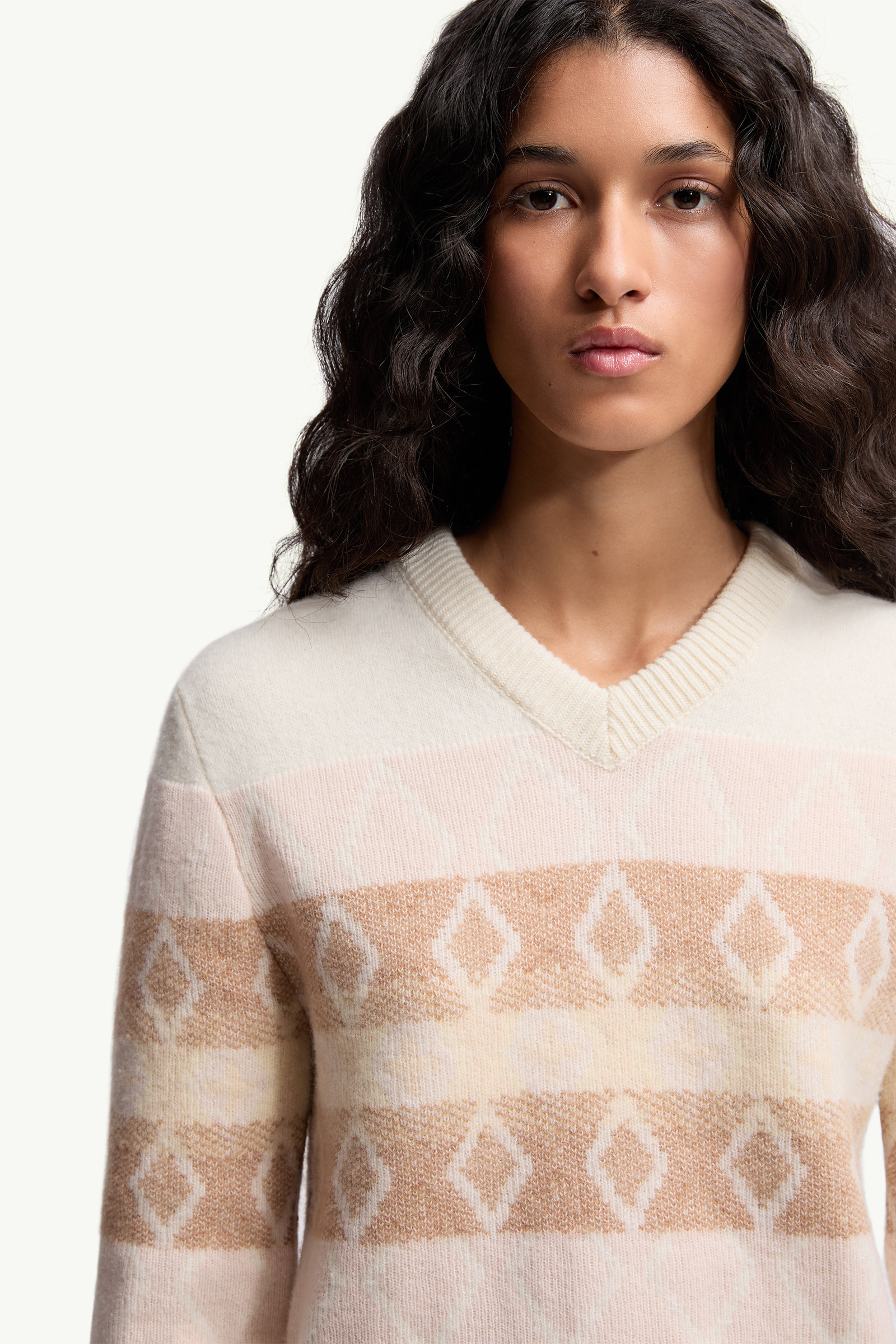 Pull à col en V en laine à motif losange Femmes Blanc & Rose Moncler 5