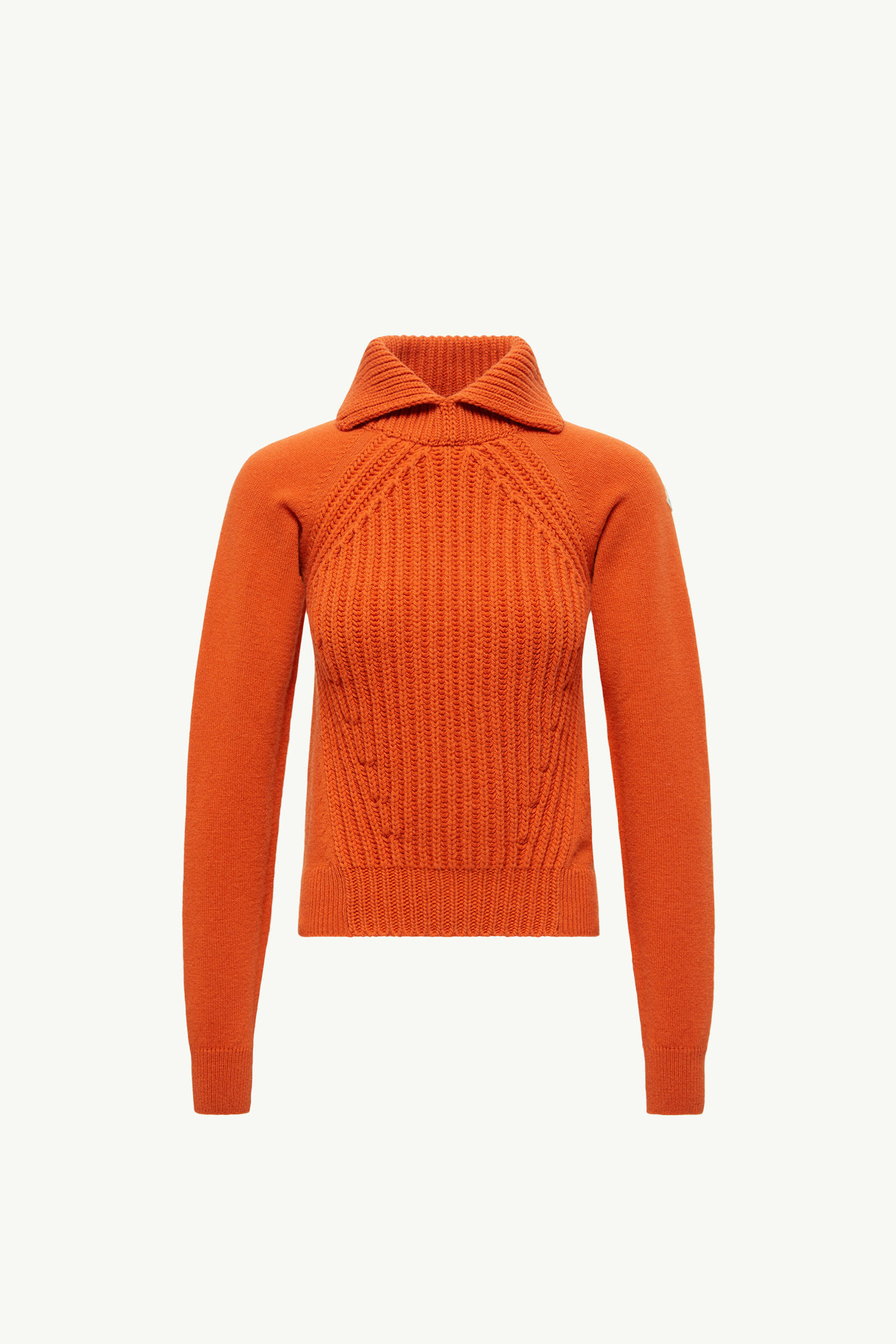 https://moncler-cdn.thron.com/api/v1/content-delivery/shares/dpx6uv/contents/K20939F00008M4281331_F/image/K20939F00008M4281331_F