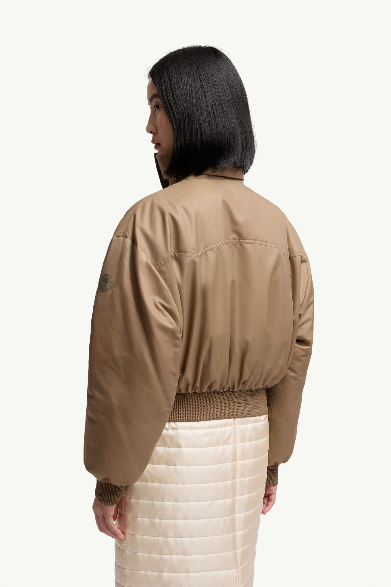 Moncler + Qiu Hao Chao女士羽绒飞行员夹克外套 女士 驼米色 Moncler 4