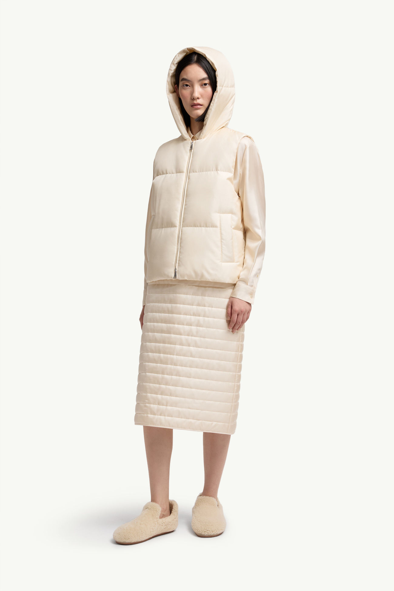 Doudoune sans manches à capuche Linglong Moncler + Qiu Hao Femmes Blanc Ivoire Moncler 0