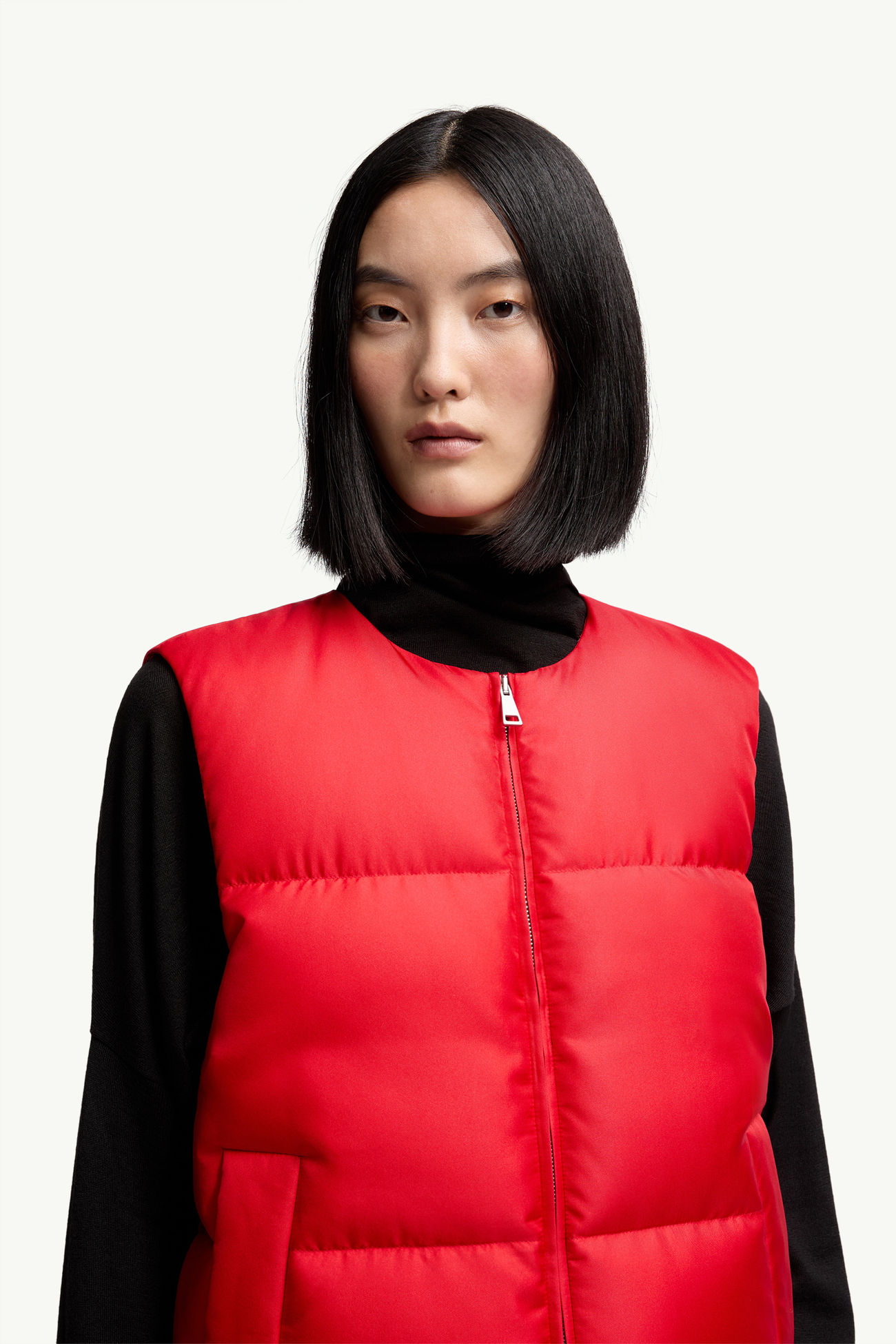 Chaleco plumífero con capucha Moncler + Qiu Hao Linglong Mujer Rojo Moncler 6