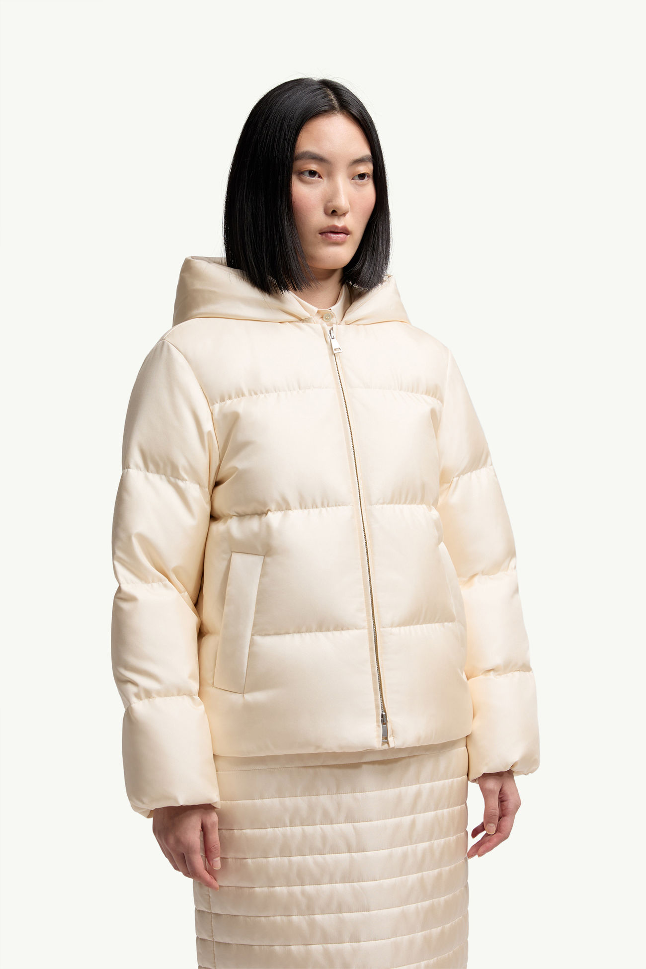 Moncler + Qiu Hao Duan Hooded Short Down Jacket Women White Ivory Moncler 3