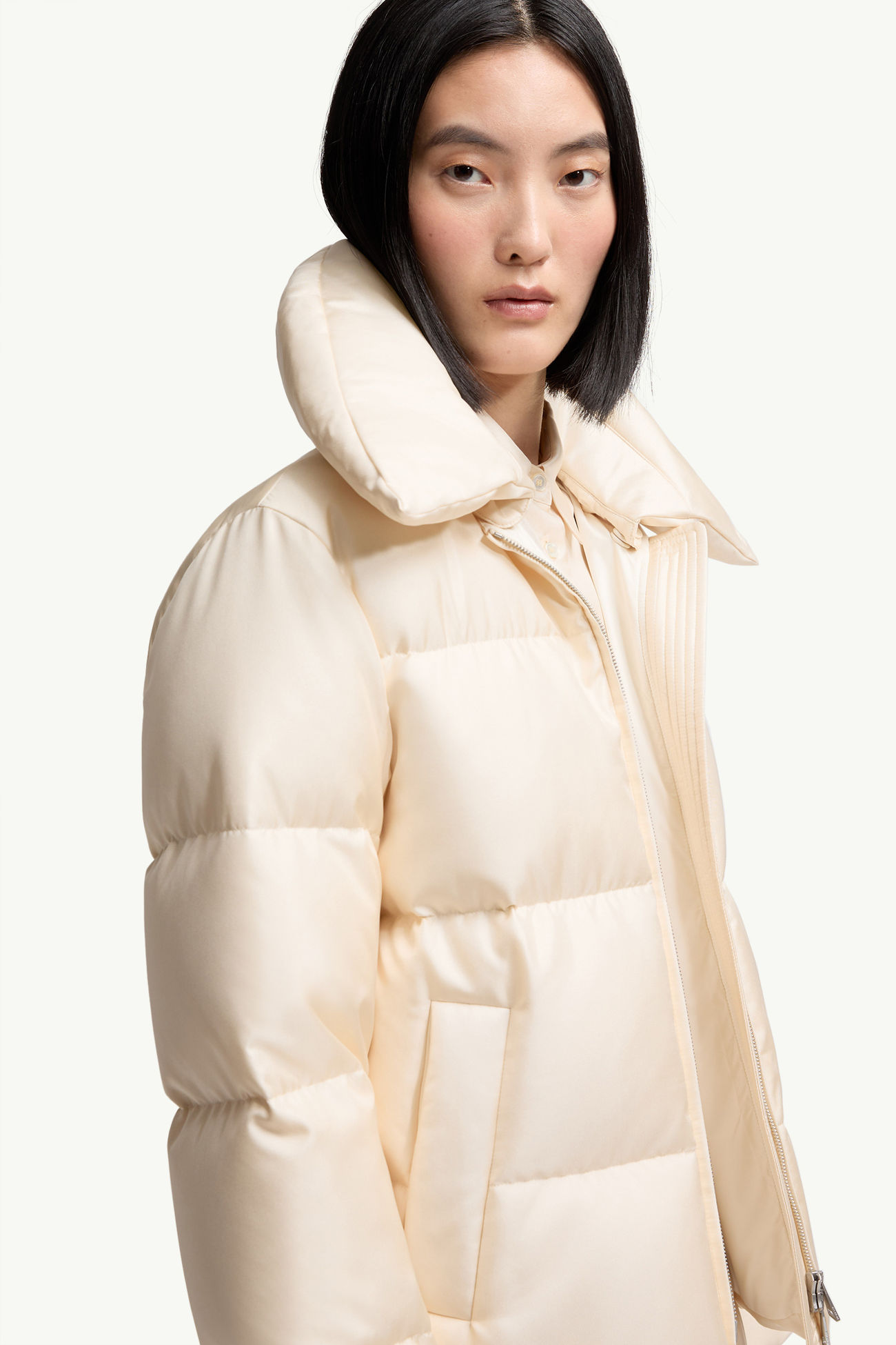 Piumino corto Duan con cappuccio Moncler + Qiu Hao Donna Bianco Avorio Moncler 5