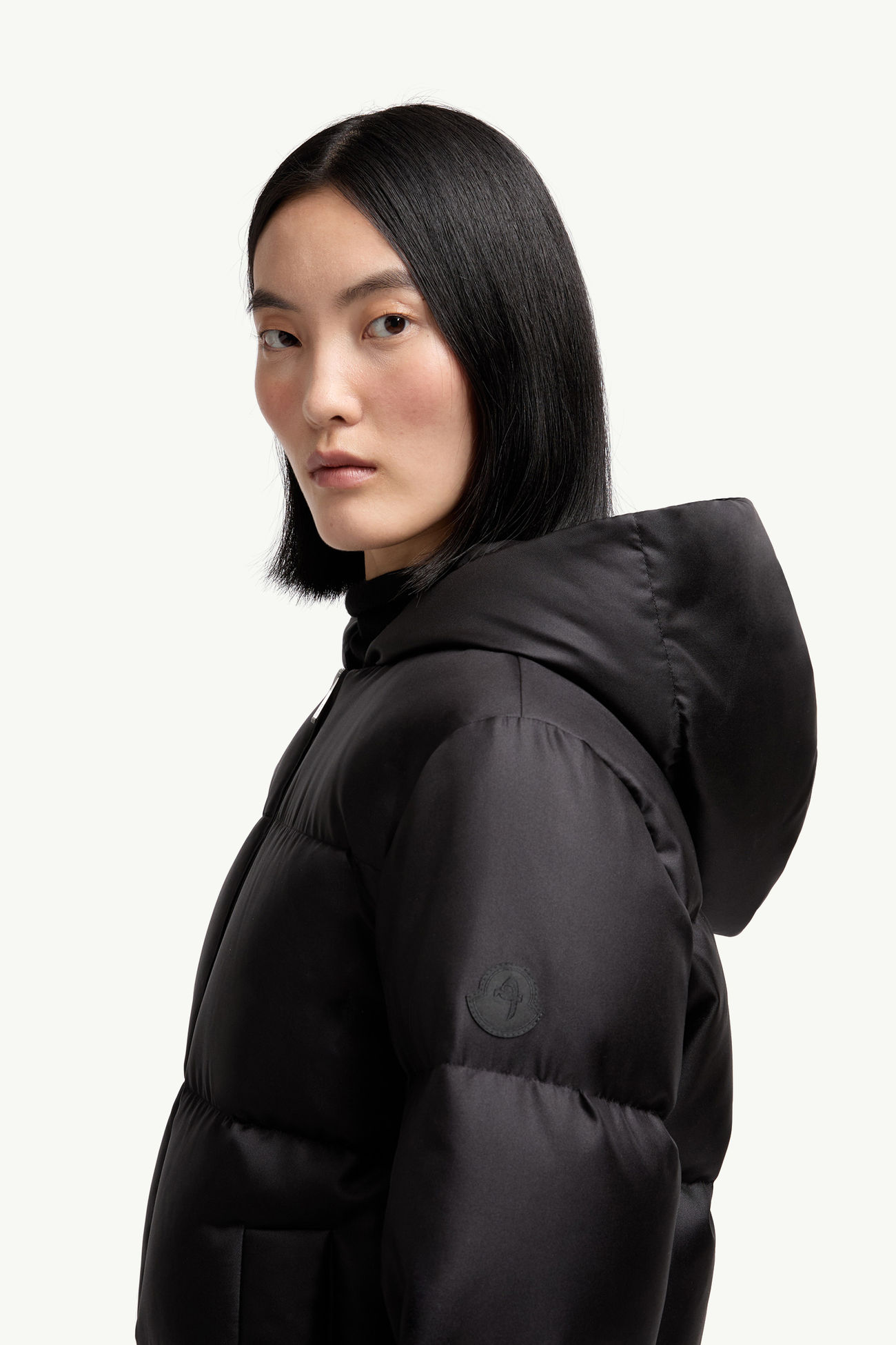 Doudoune courte à capuche Duan Moncler + Qiu Hao Femmes Noir Moncler 1