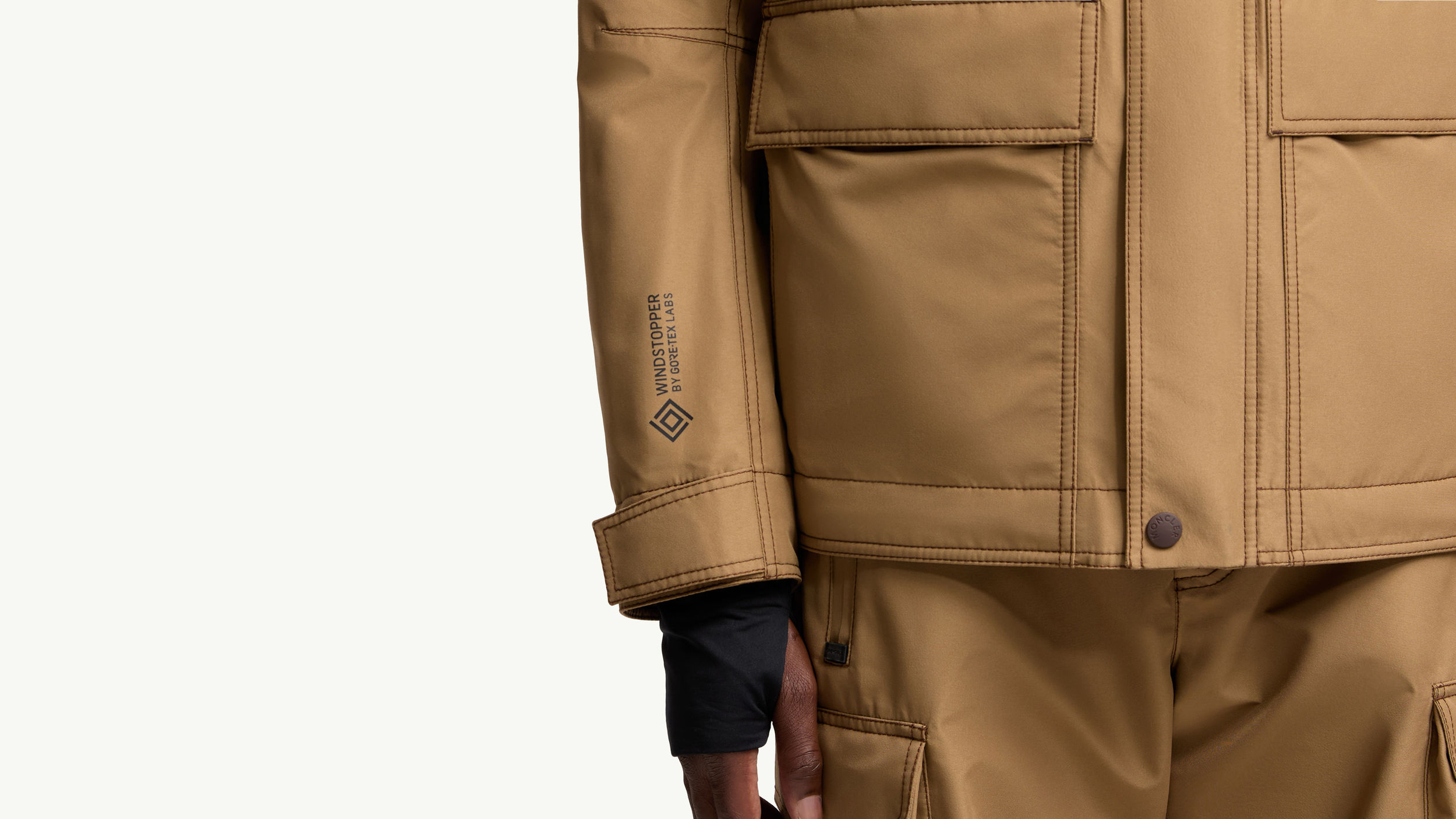 Slide 2 - Zweilagiger, laminierter GORE-TEX® Canvas