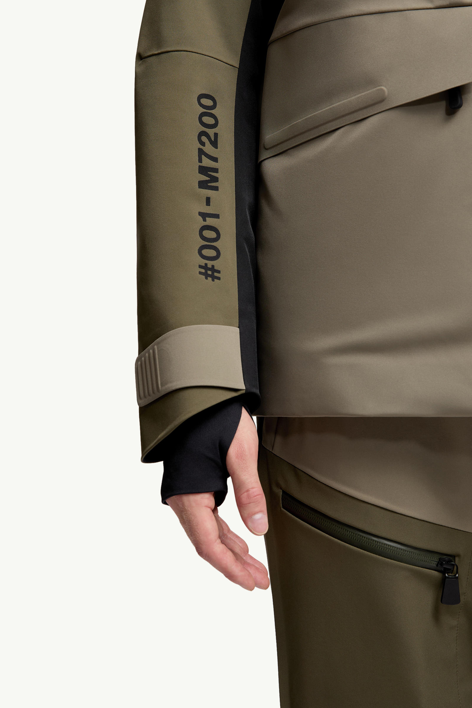 Vallatscha Hooded Down Ski Jacket Men Olive Green Moncler 7