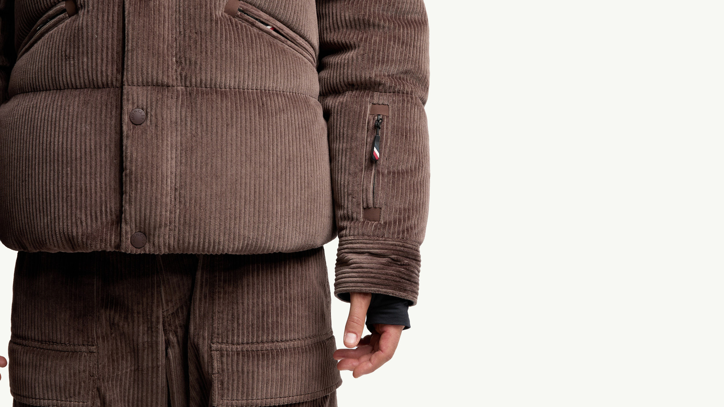 Slide 3 - Taschino per skipass