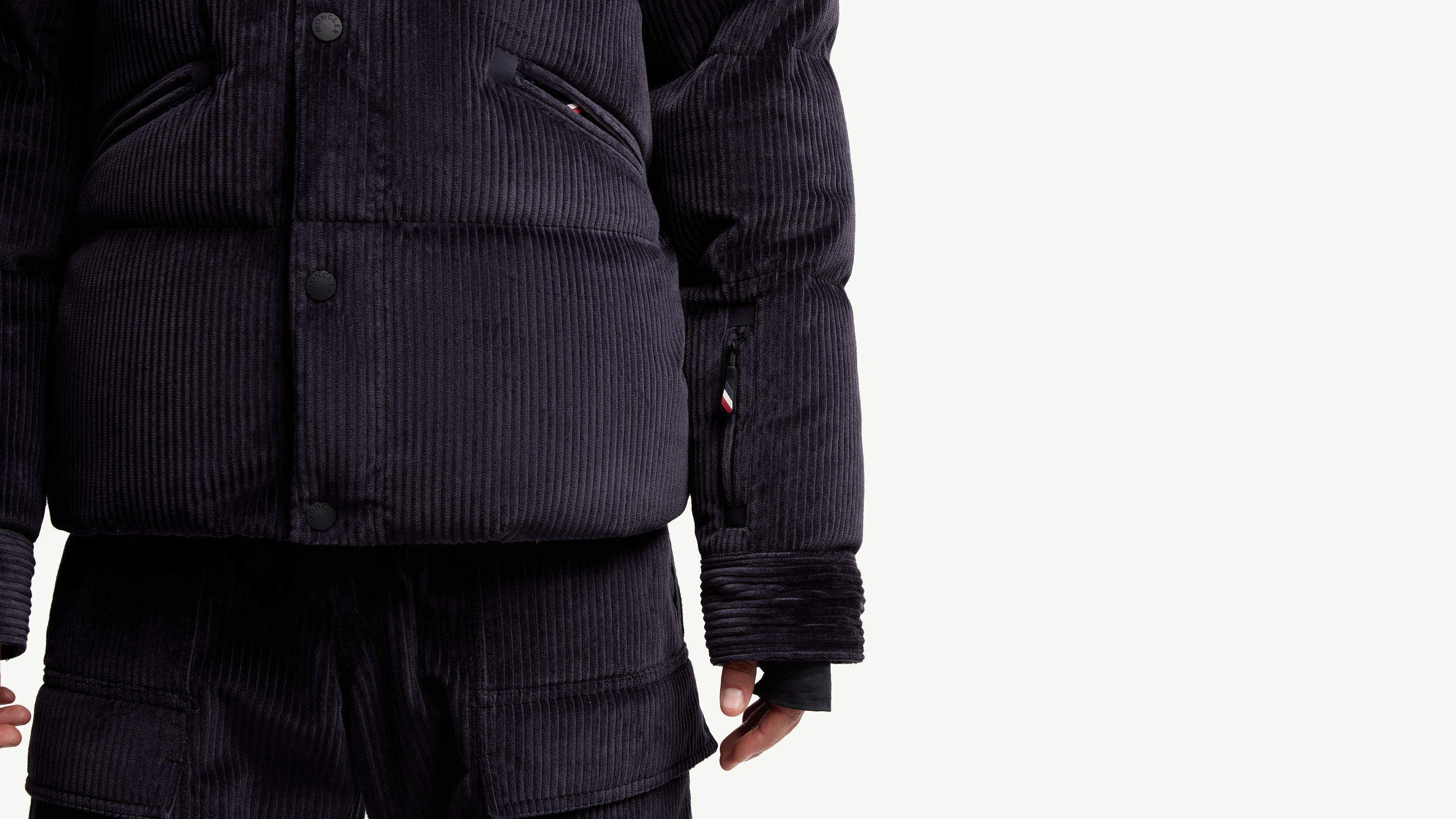 Slide 1 - 滑雪通行证口袋