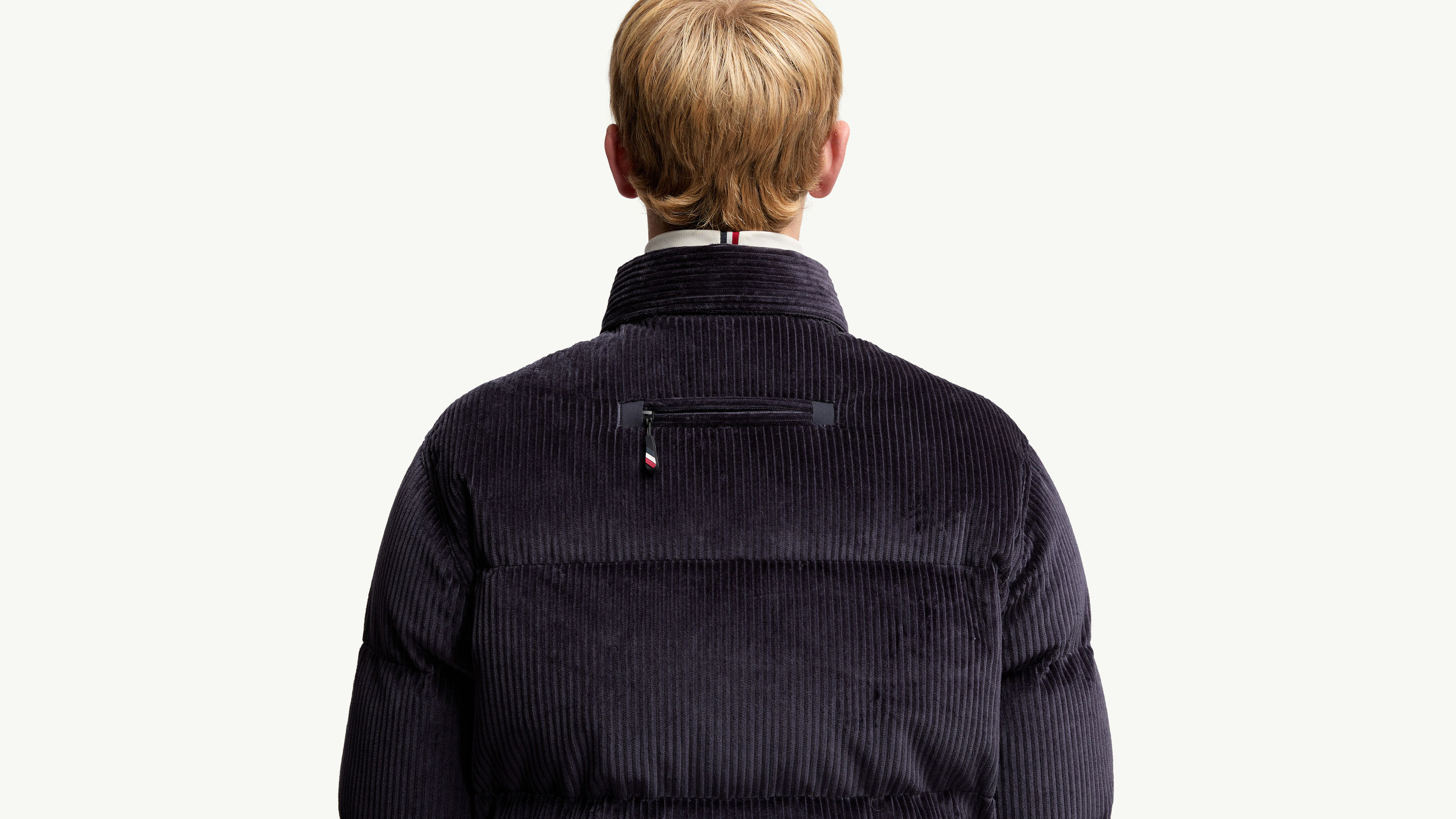 Slide 3 - Pull-Out Hood