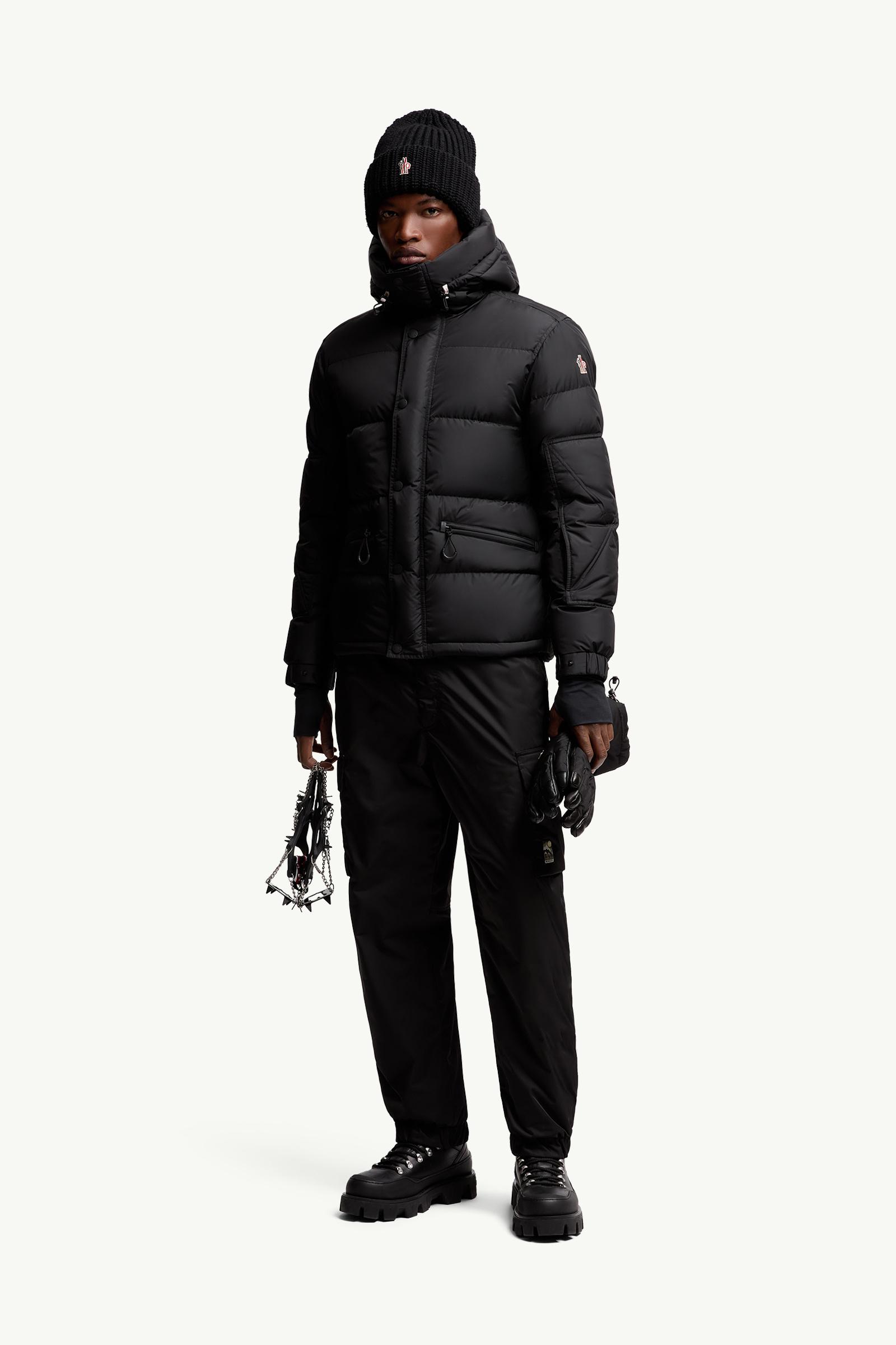 MONCLER モンクレール　アウトドア　登山　スノーボード　スキー　ジャケット MONCLER モンクレール アウトドア 登山 スノーボード スキー