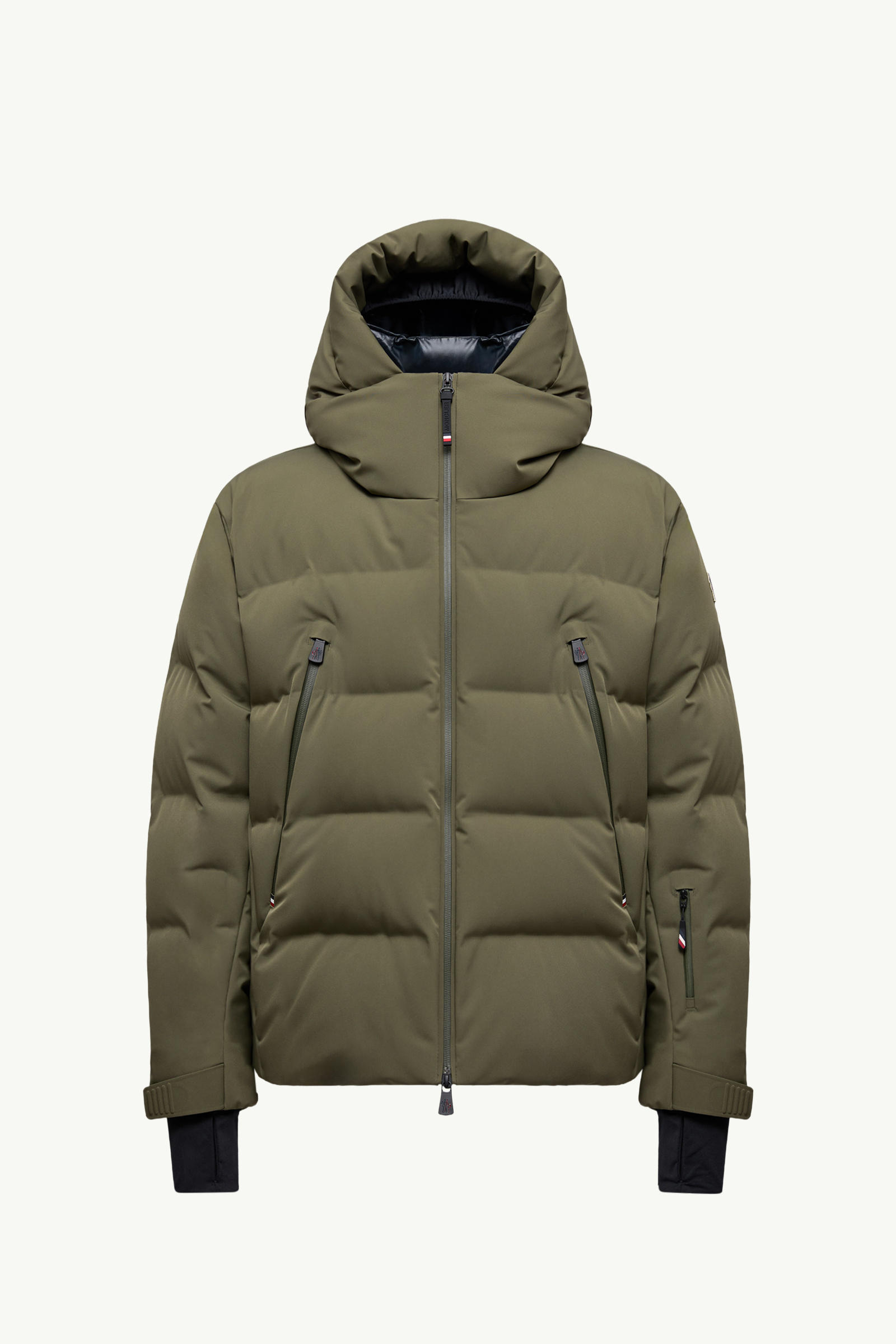 https://moncler-cdn.thron.com/api/v1/content-delivery/shares/dpx6uv/contents/K20971A00027597S523I_F/image/K20971A00027597S523I_F