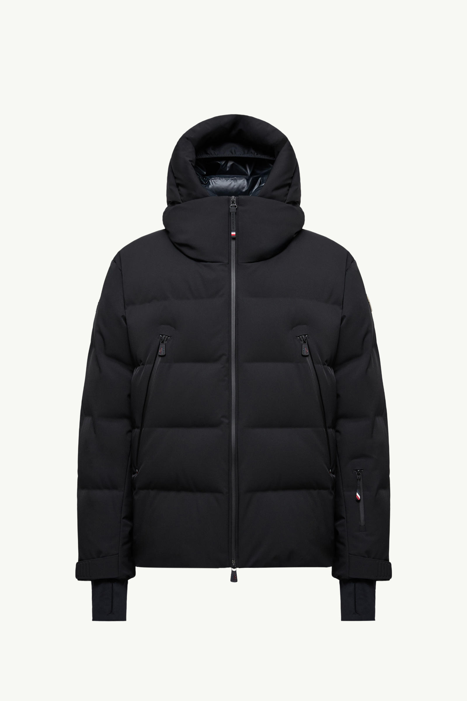 https://moncler-cdn.thron.com/api/v1/content-delivery/shares/dpx6uv/contents/K20971A00027597S5999_F/image/K20971A00027597S5999_F