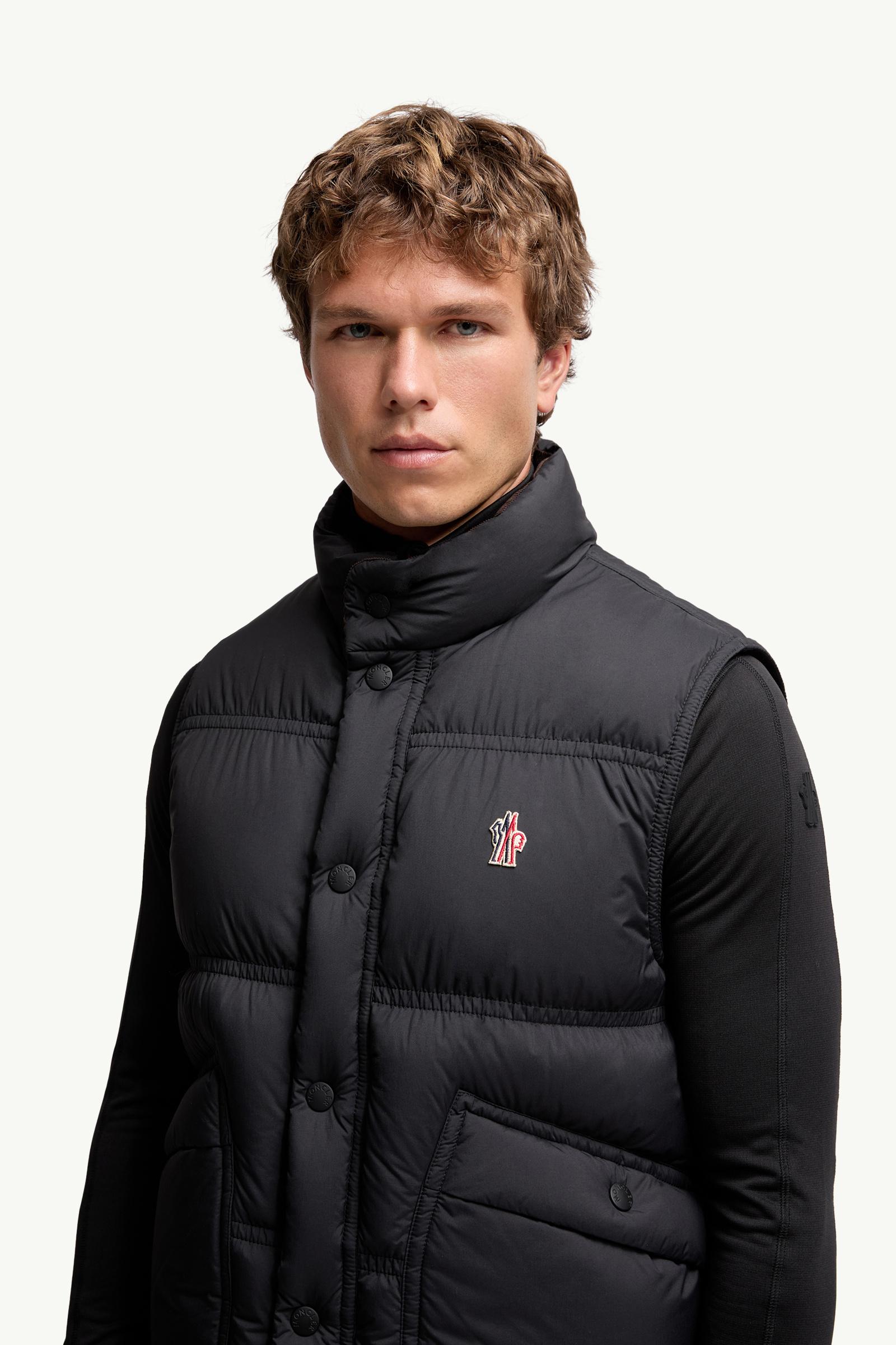 新品【定価32万】MONCLER RODEIA レザー ライダース ダウンベスト 