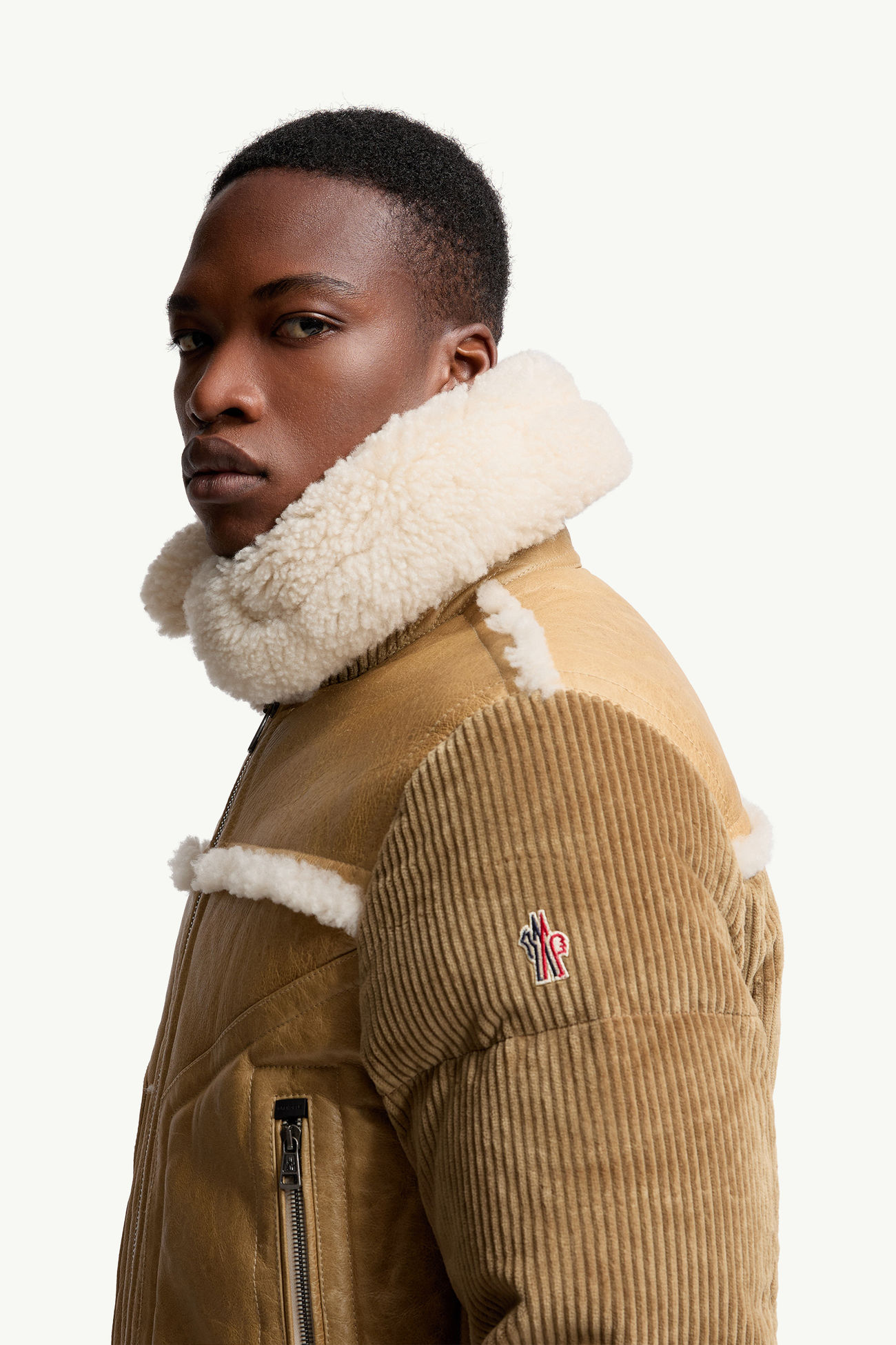 Argens kurze Daunenjacke aus Leder und Shearling Herren Beige Moncler 1