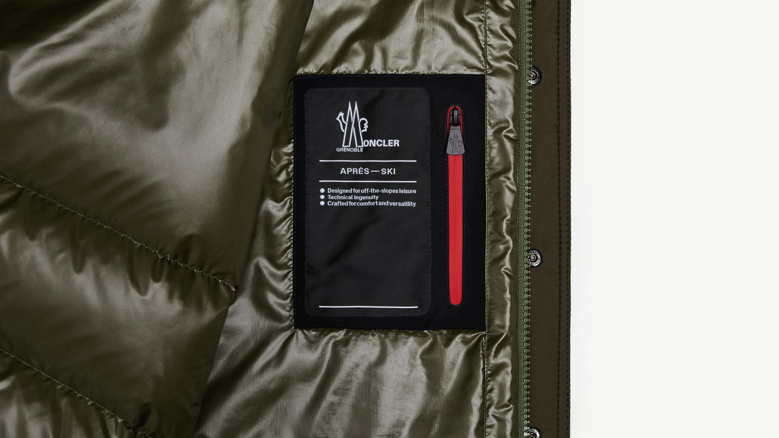 Slide 2 - product.feature.interiormediapocket.title