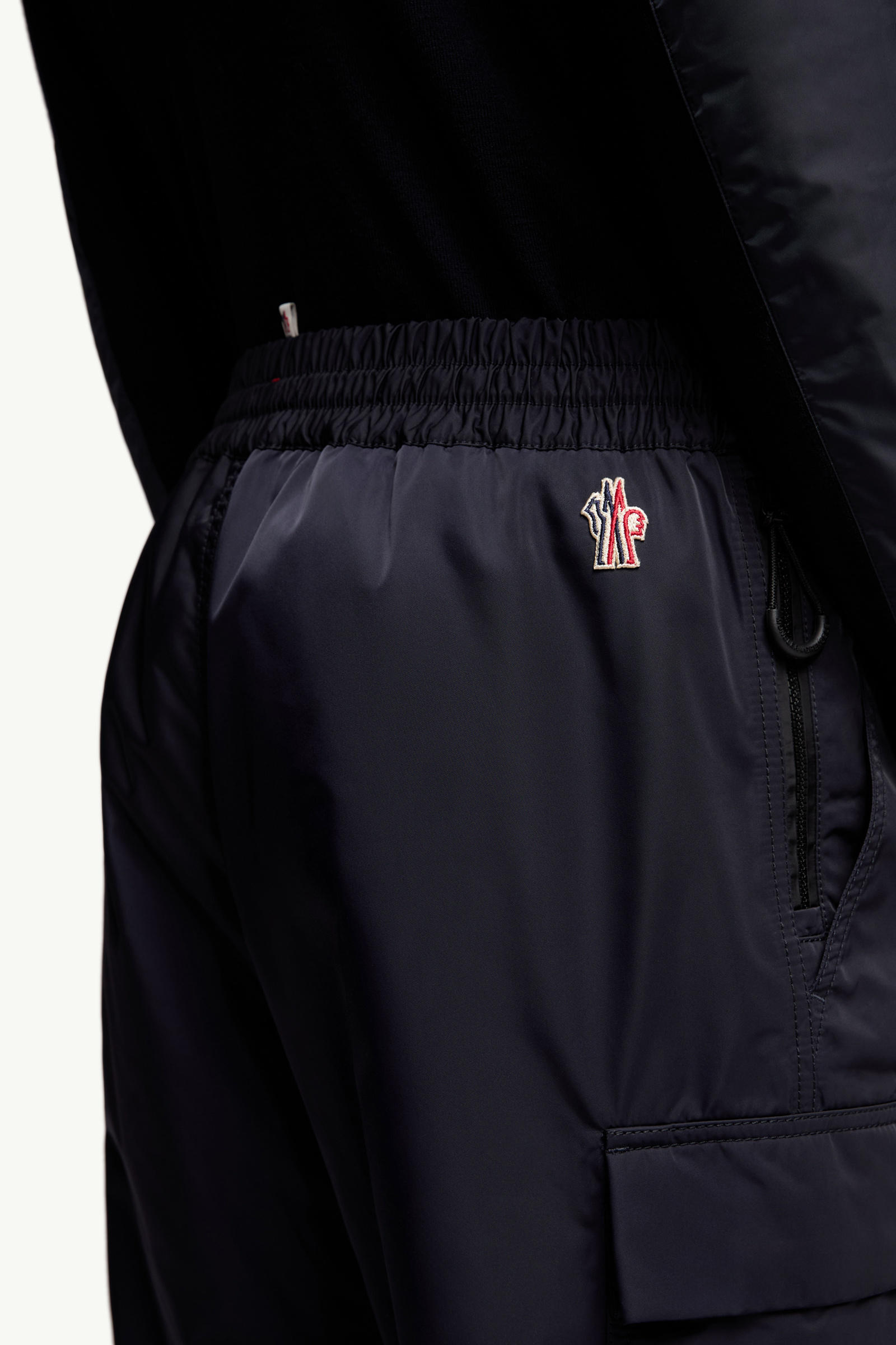 Gabardine Cargo Trousers Men Navy Blue Moncler 5