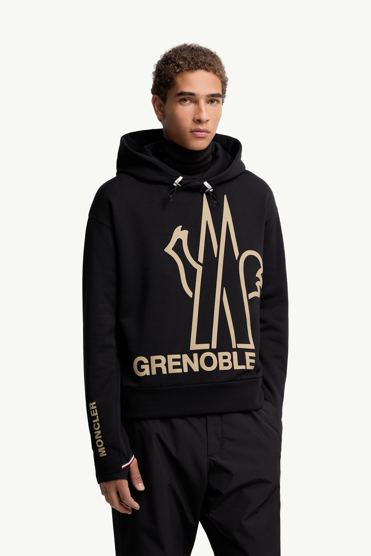ブラック フーディー : Sweatshirts 向けの Men | モンクレール