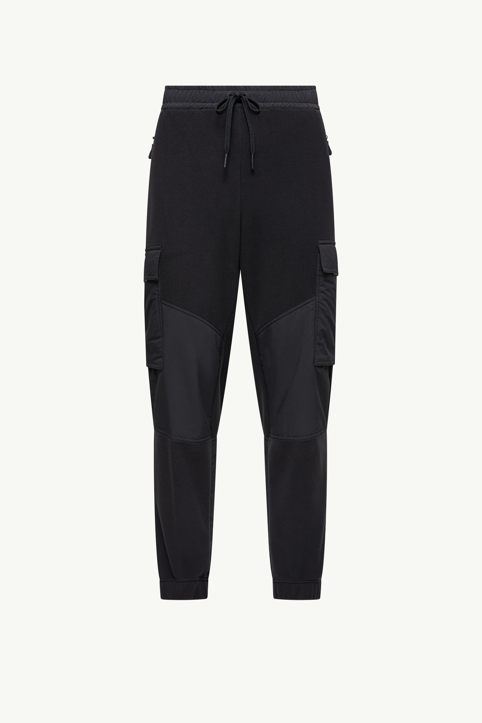 https://moncler-cdn.thron.com/api/v1/content-delivery/shares/dpx6uv/contents/K20978H0000389AK8999_F/image/K20978H0000389AK8999_F