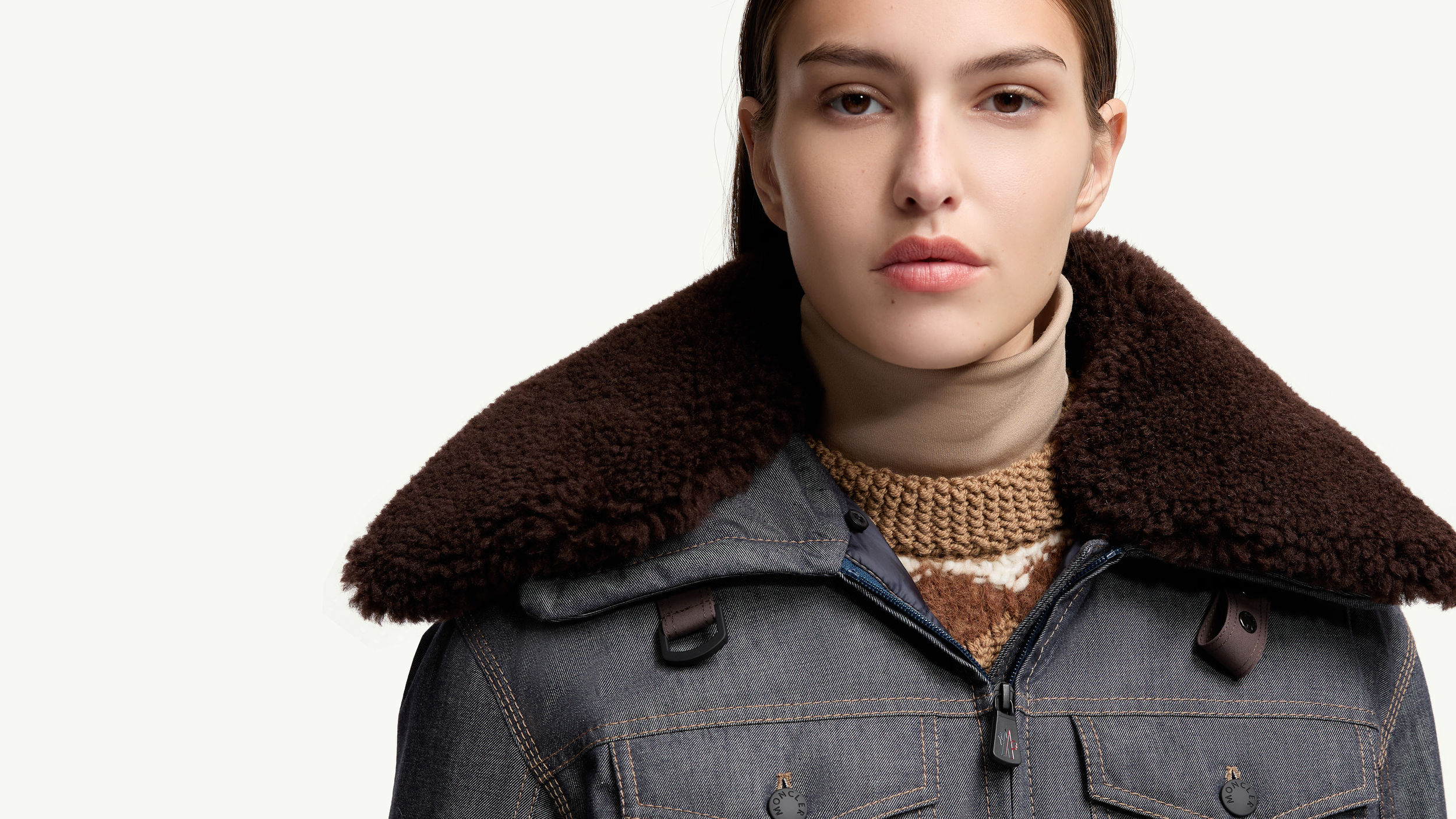 Slide 1 - Detachable Collar