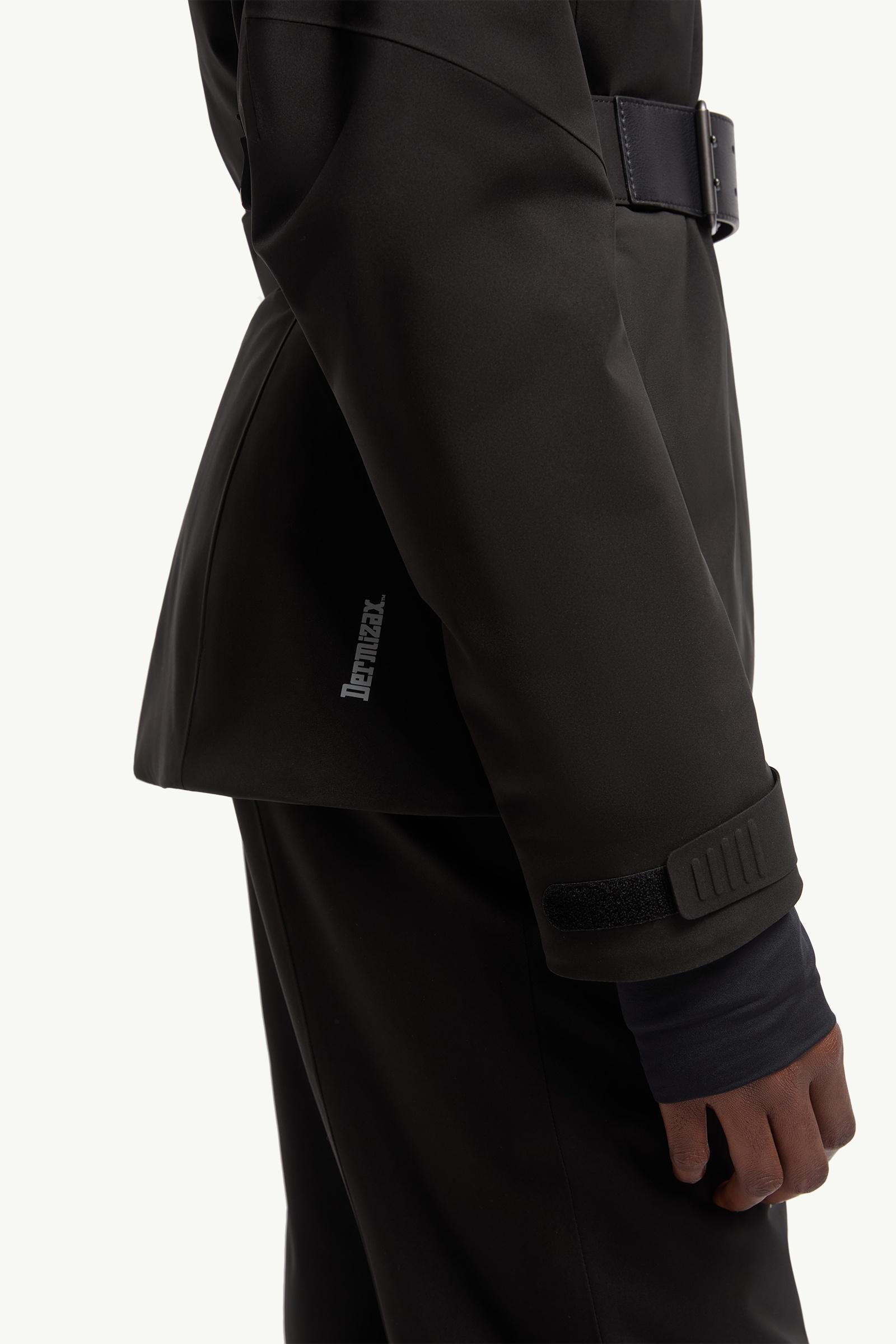 Black Vizelles Shearling-Trimmed Ski Jacket - Short Down Black Vizelles Shearling-Trimmed Ski Jacket - Short Down