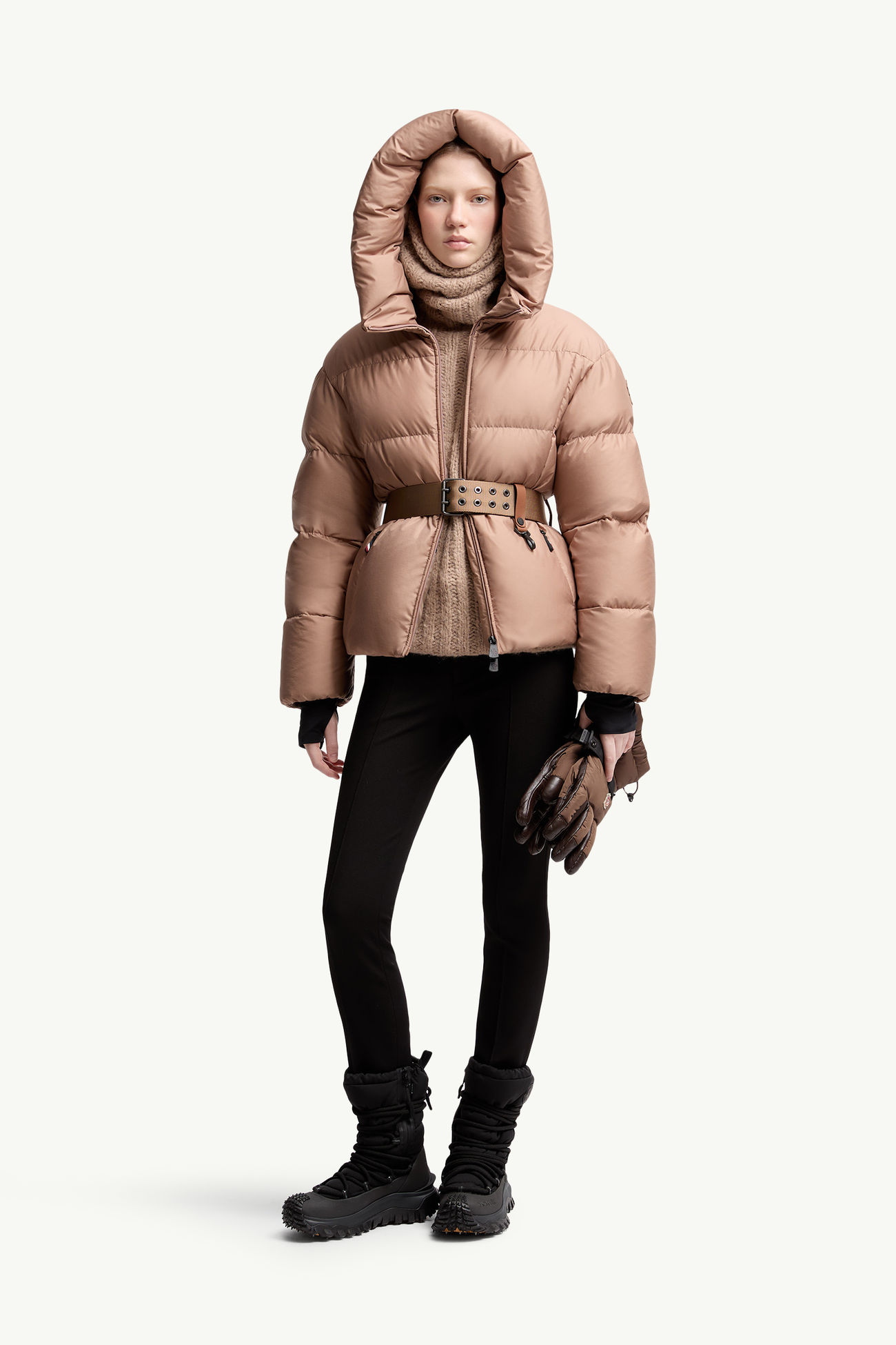 Nisene Hooded Short Down Jacket Women Pink Moncler 0