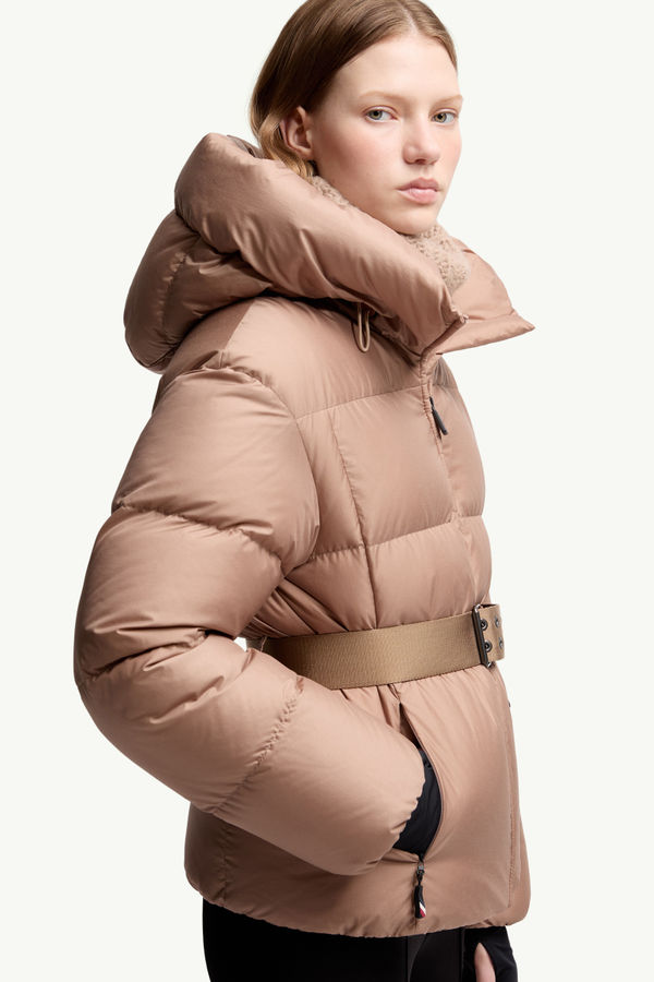 Piumino corto con cappuccio Nisene Donna Rosa Moncler 5