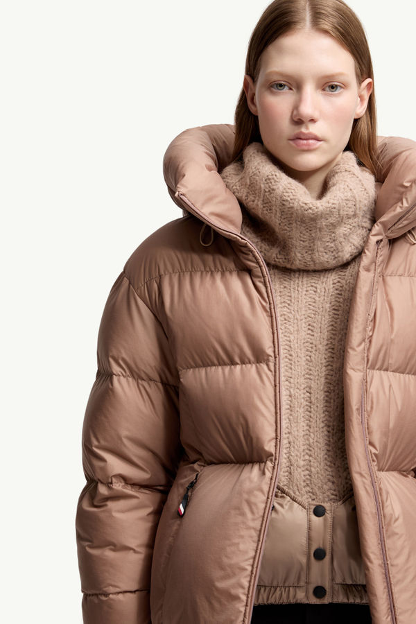Nisene Hooded Short Down Jacket Women Pink Moncler 6