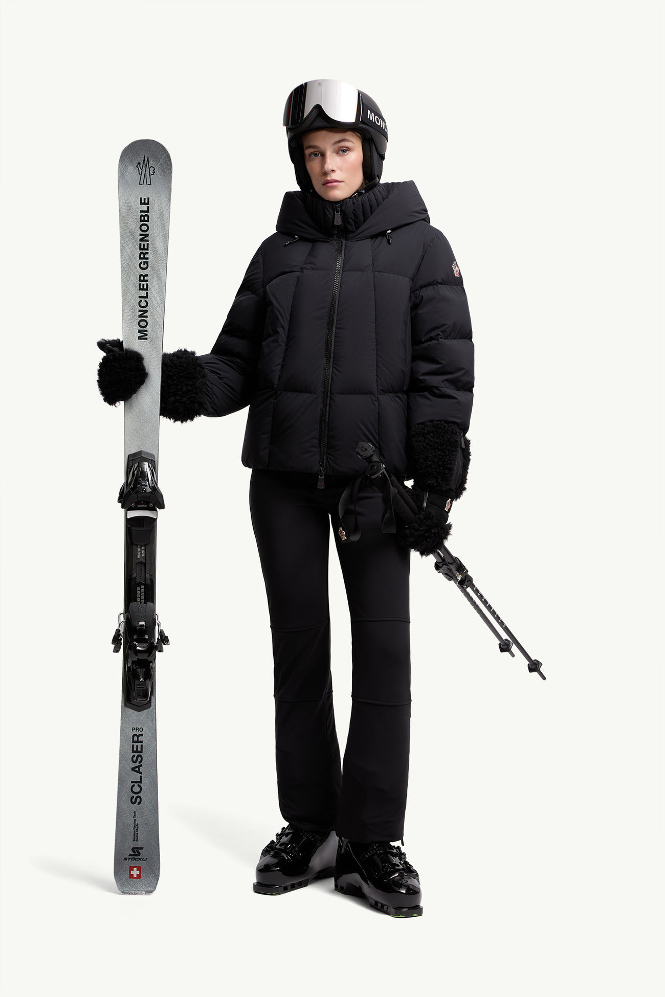 Bonnieure Hooded Down Ski Jacket Women Black Moncler 0