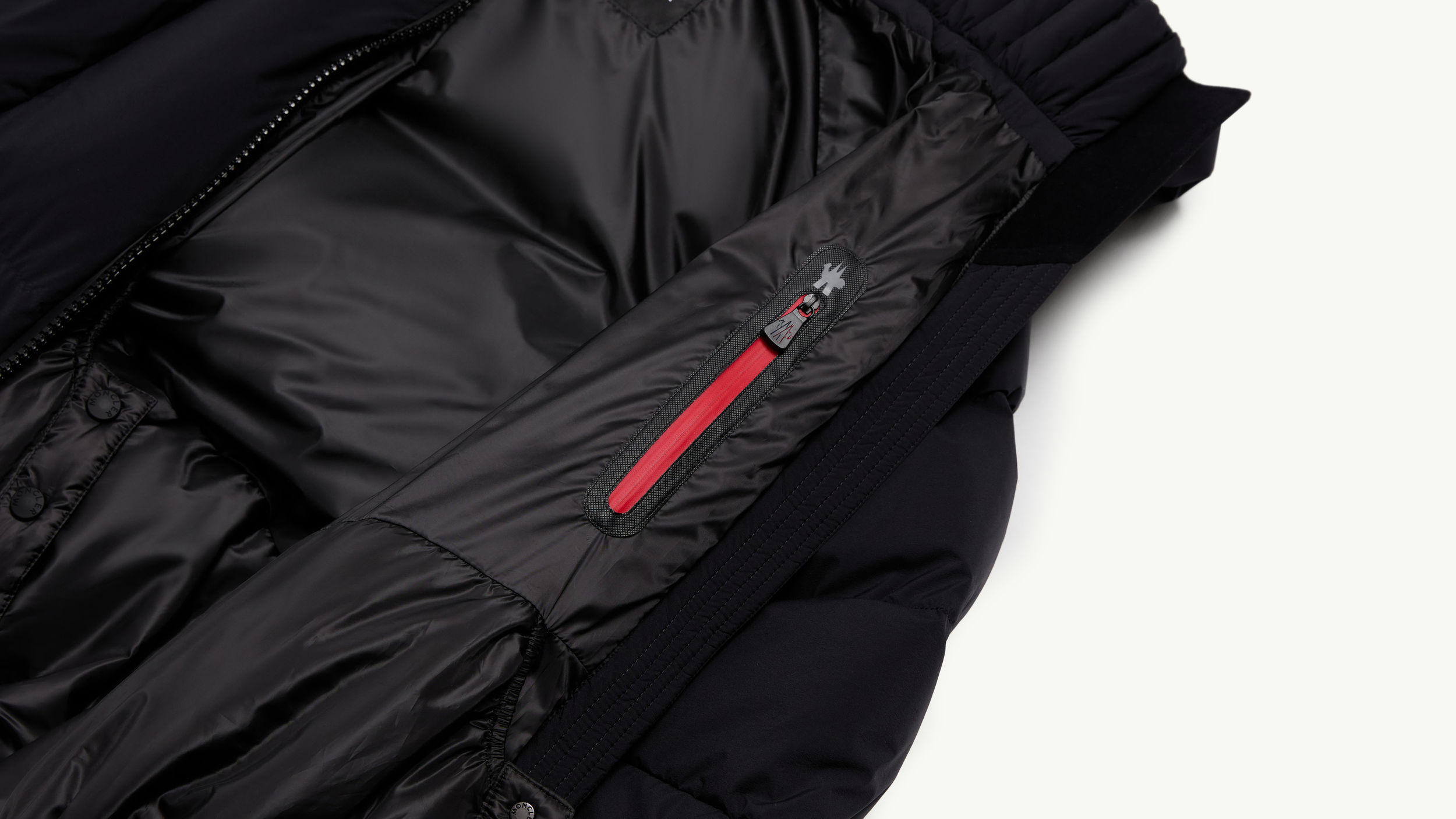 Slide 2 - ๋ฏธ๋์ด ํฌ์ผ