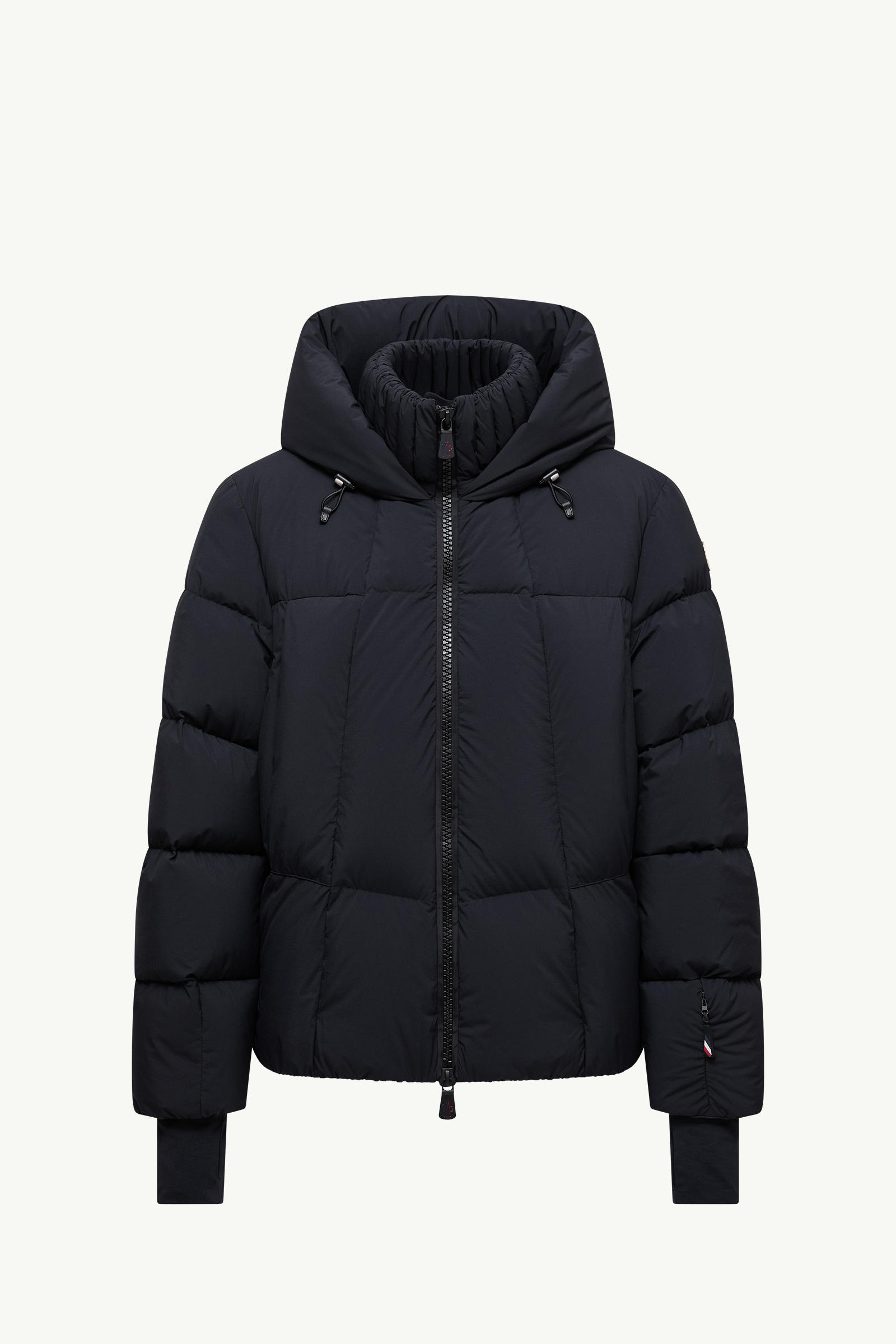 https://moncler-cdn.thron.com/api/v1/content-delivery/shares/dpx6uv/contents/K20981A00018539X6999_F/image/K20981A00018539X6999_F