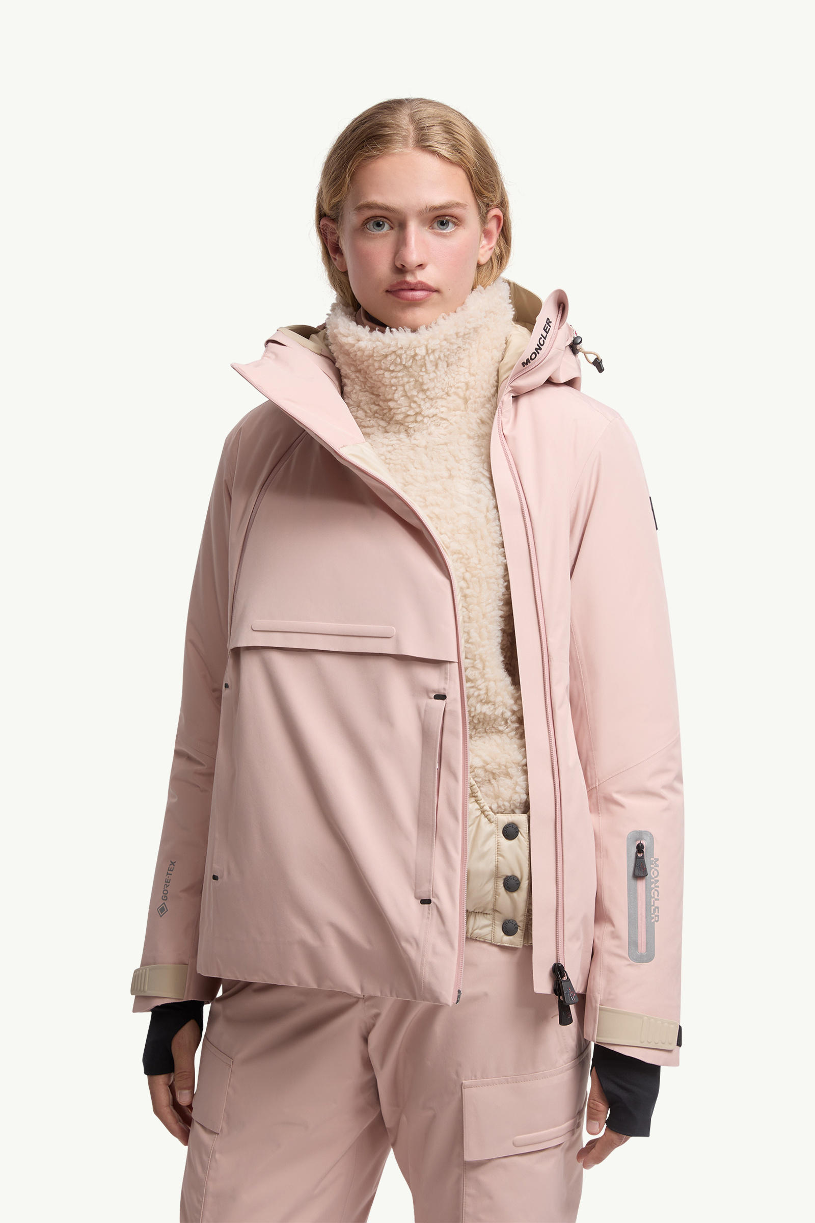 Ampay GORE-TEX Hooded Padded Ski Jacket Women Pink Moncler 5
