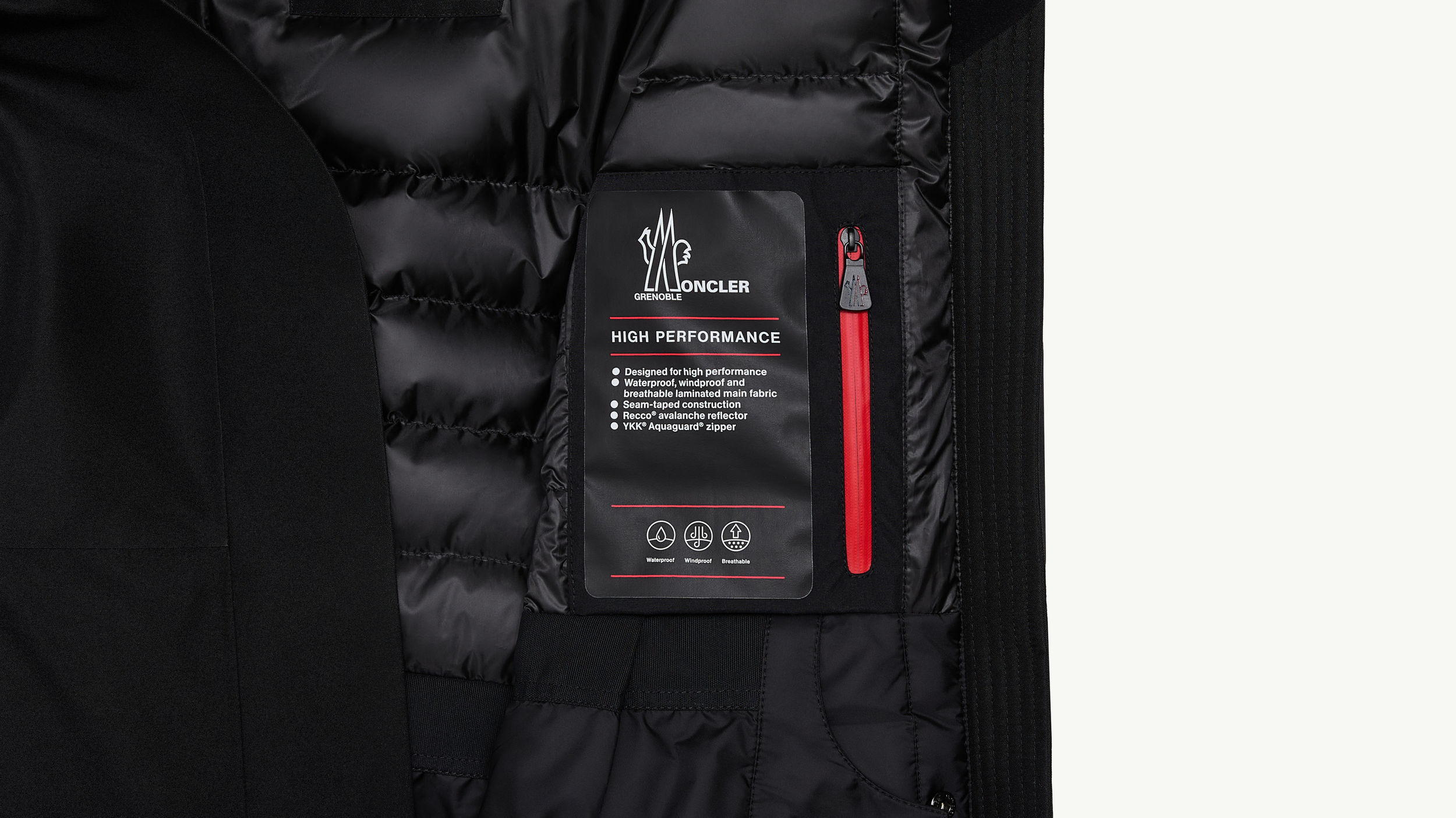 Slide 3 - product.feature.interiormediapocket.title