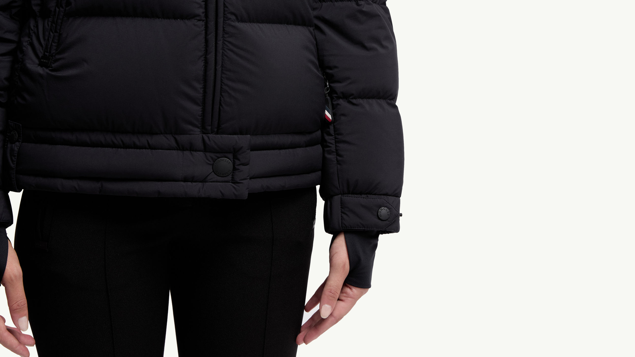 Slide 1 - product.feature.sleevedetailsskipass.title