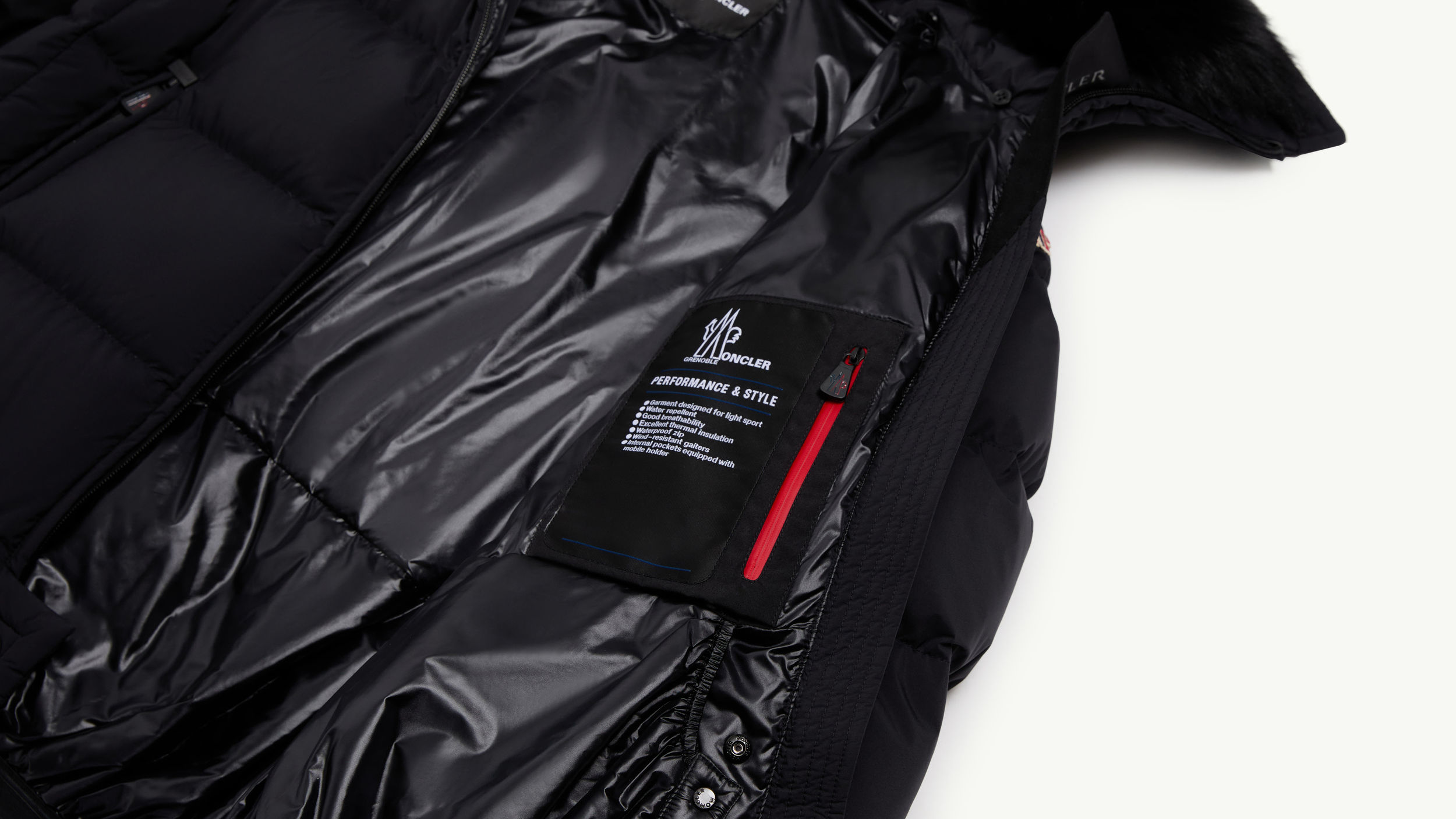 Slide 2 - 电子设备口袋