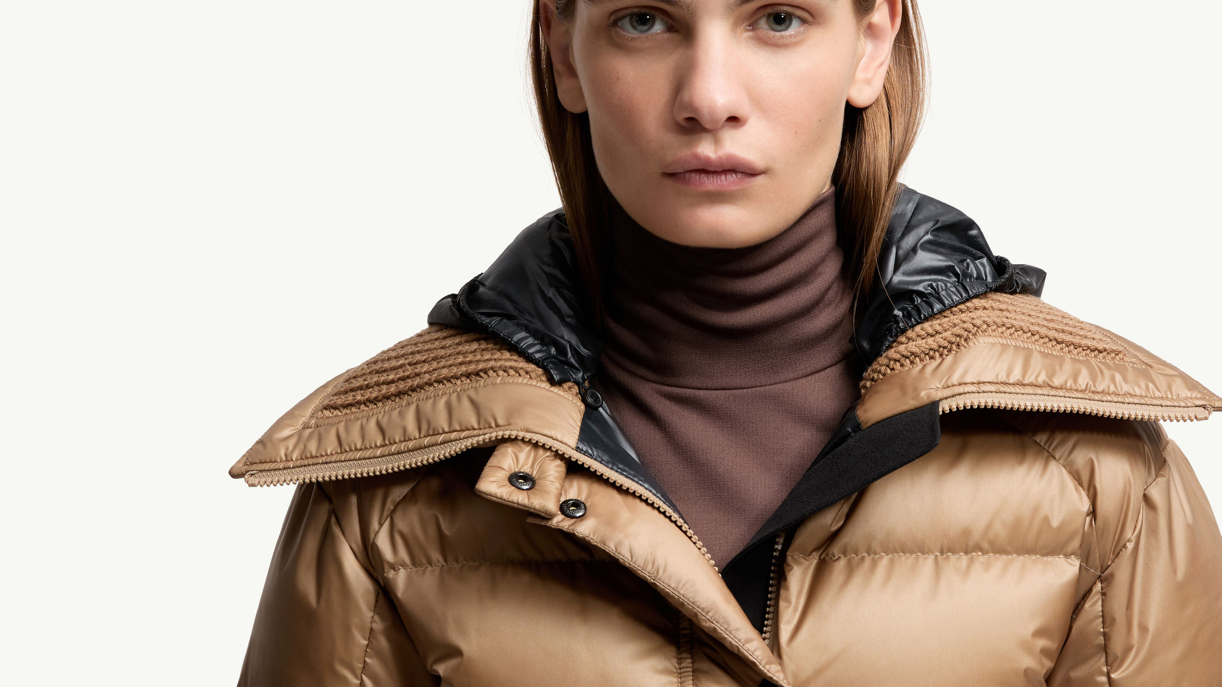 Slide 1 - product.feature.zipservicehood.title