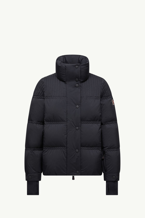 https://moncler-cdn.thron.com/api/v1/content-delivery/shares/dpx6uv/contents/K20981A00033539X6999_F/image/K20981A00033539X6999_F