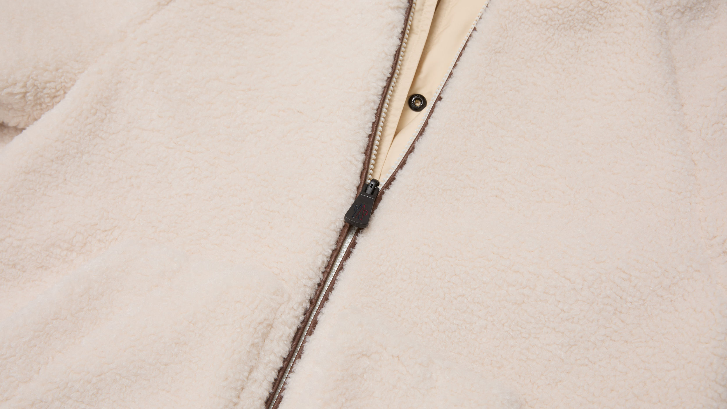Slide 1 - Two-Way Zipper