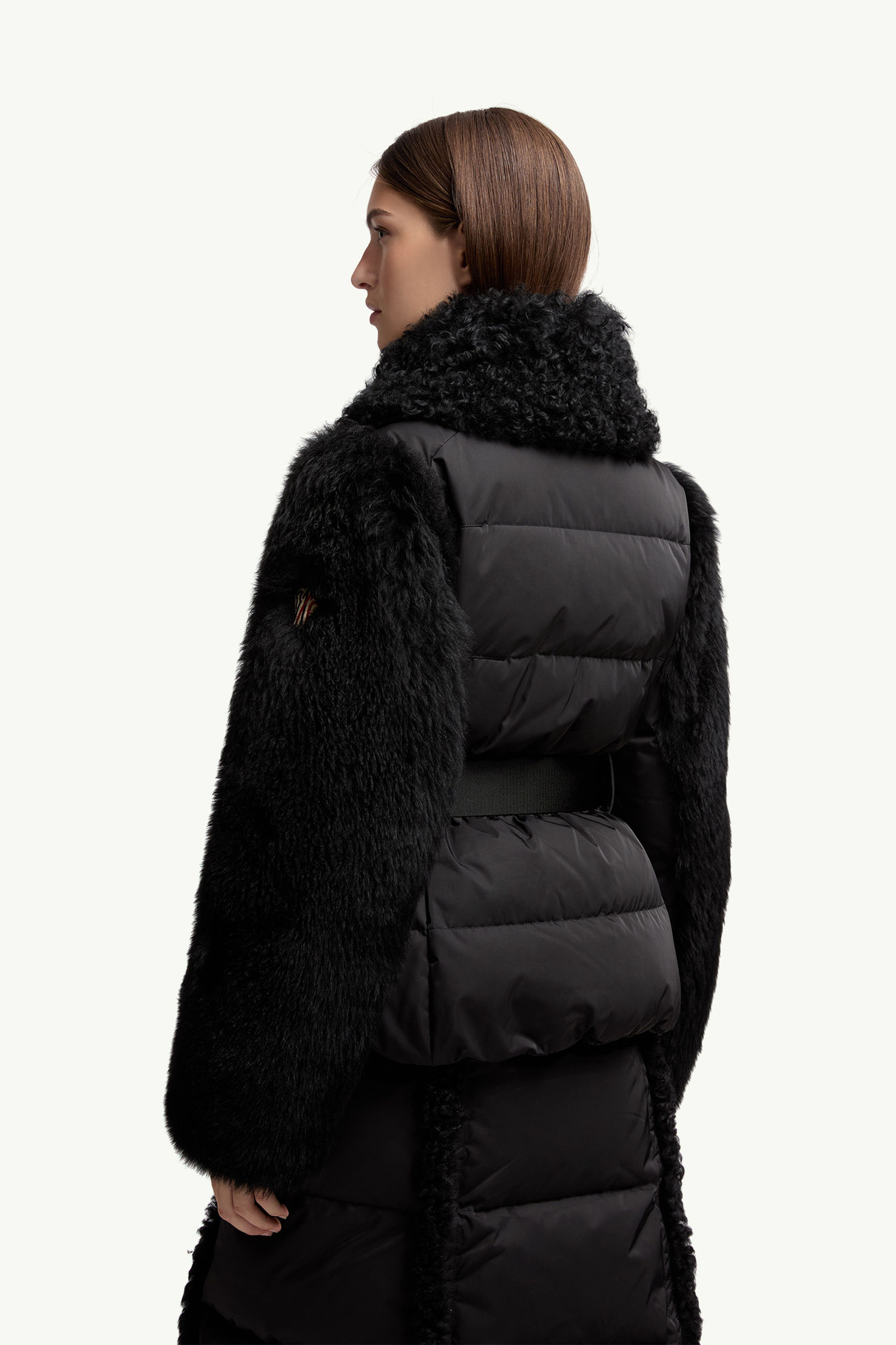 Piumino corto Valdivian in shearling Donna Nero Moncler 4