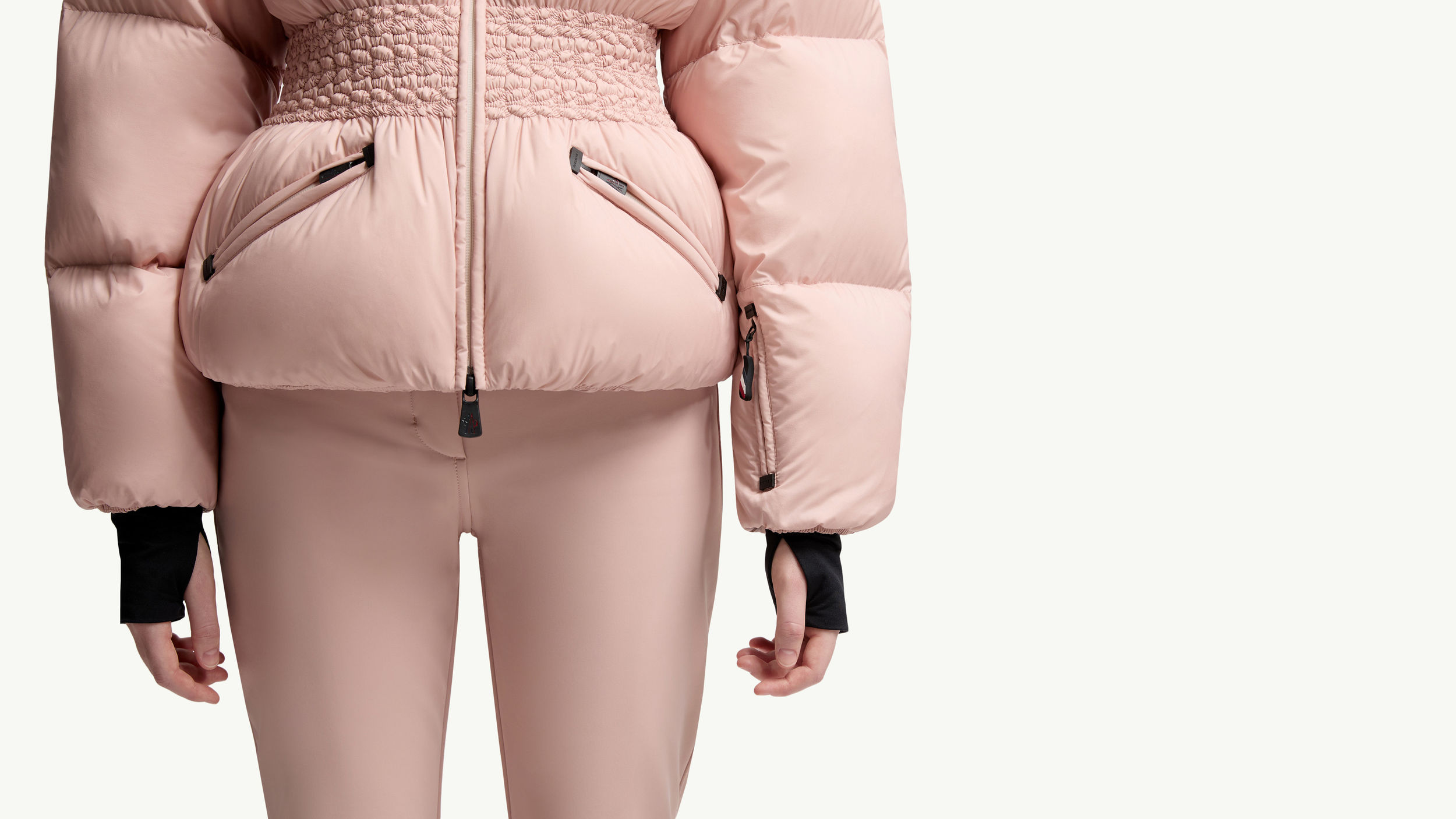 Slide 1 - 滑雪通行证口袋