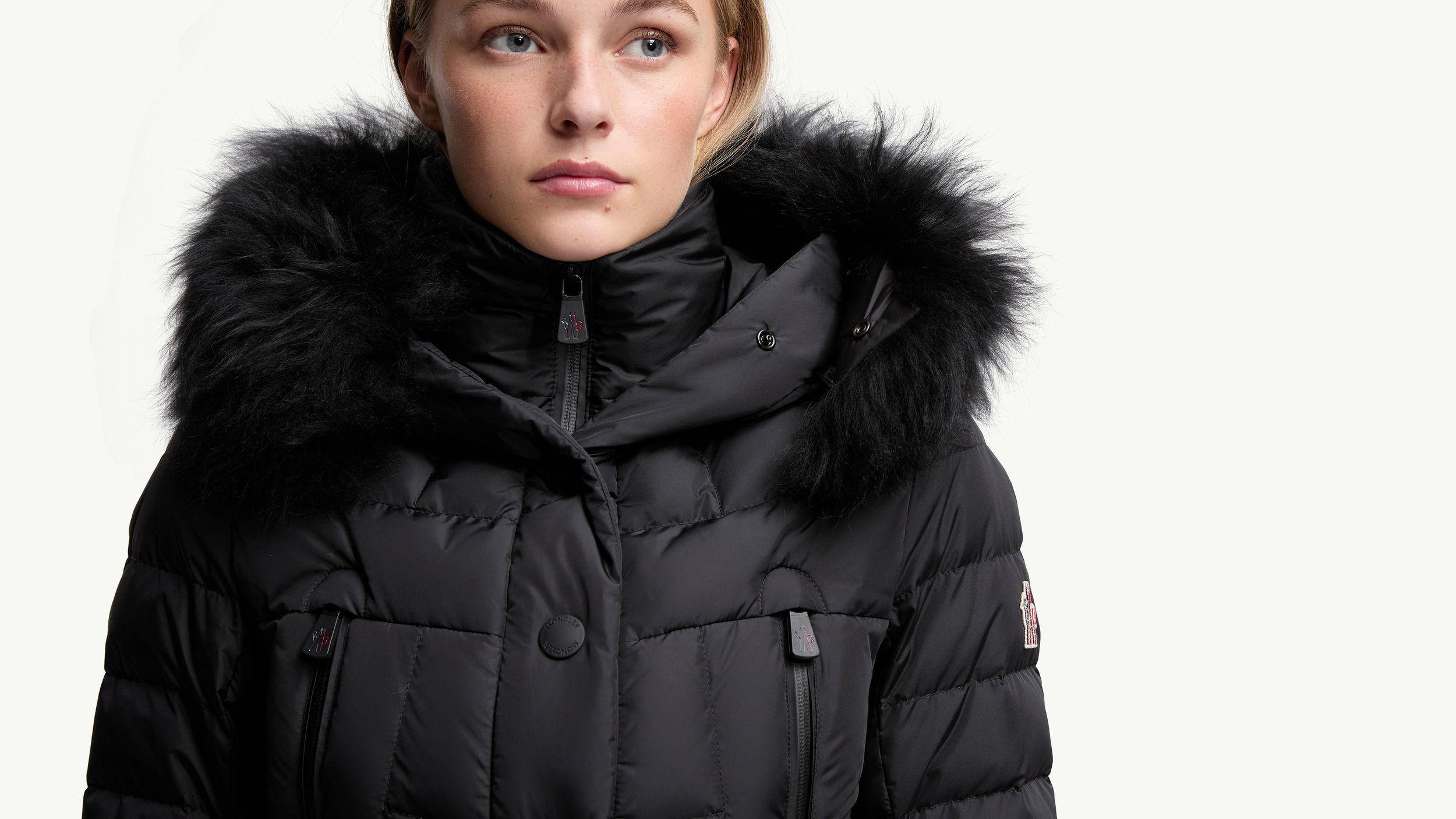 Slide 1 - product.feature.detachablefur.title